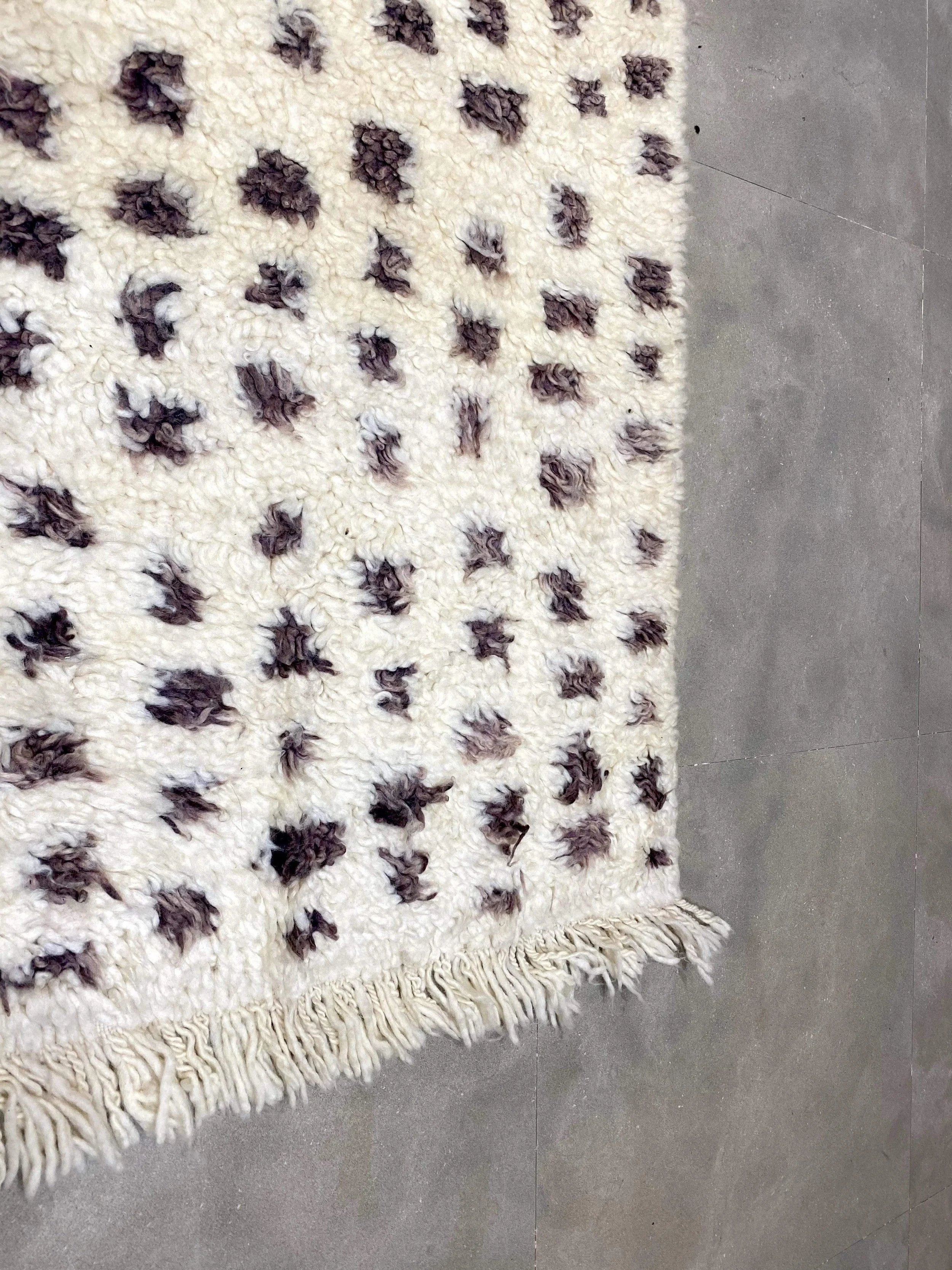 moroccan-berber-rug-beni-ouarain-26-28044468191334.jpg