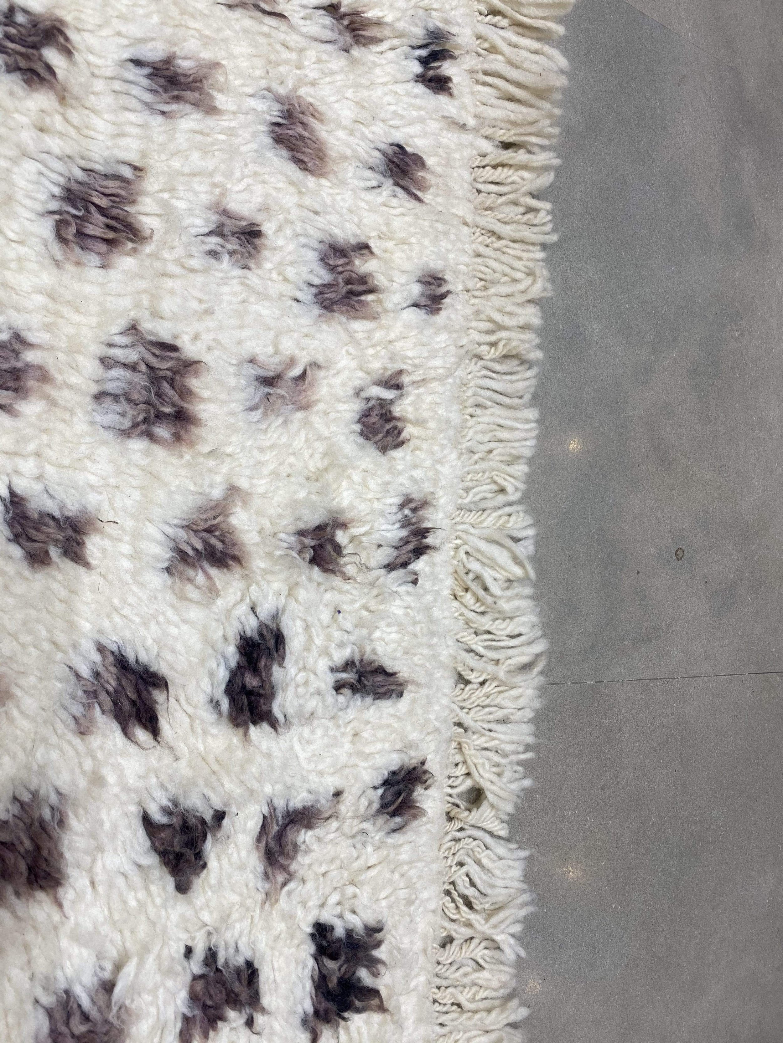 moroccan-berber-rug-beni-ouarain-26-28044468224102.jpg