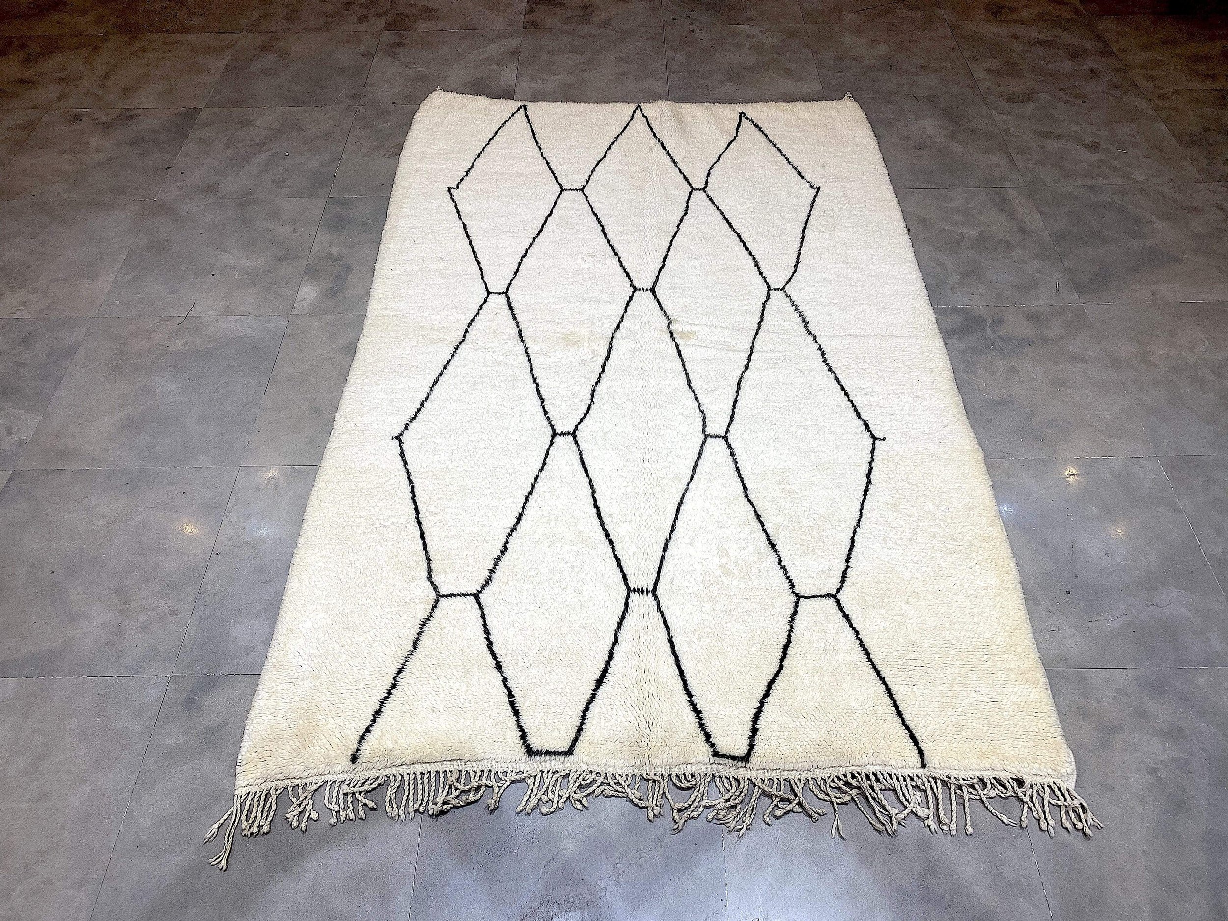 moroccan-berber-rug-beni-ouarain-29-28044481036390.jpg