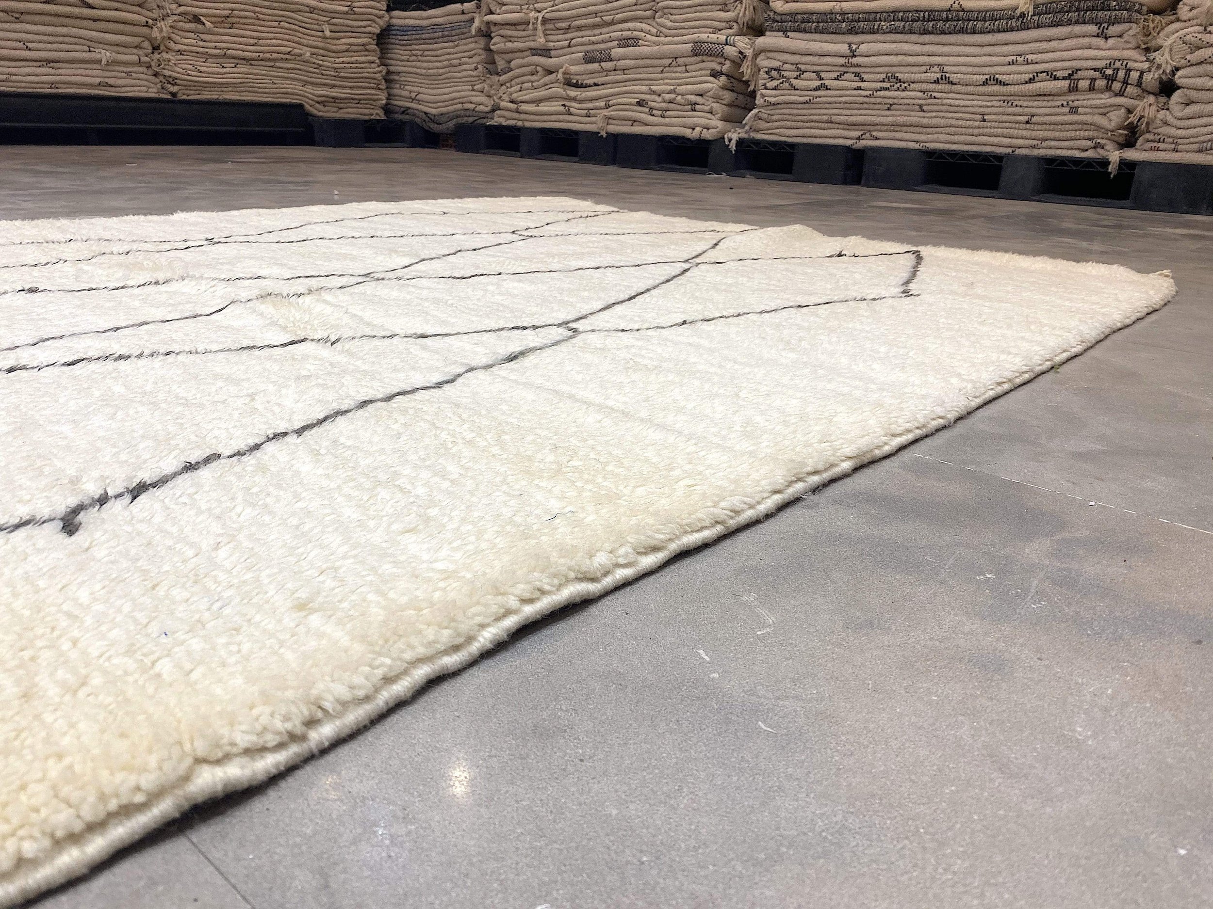 moroccan-berber-rug-beni-ouarain-29-28044481200230.jpg