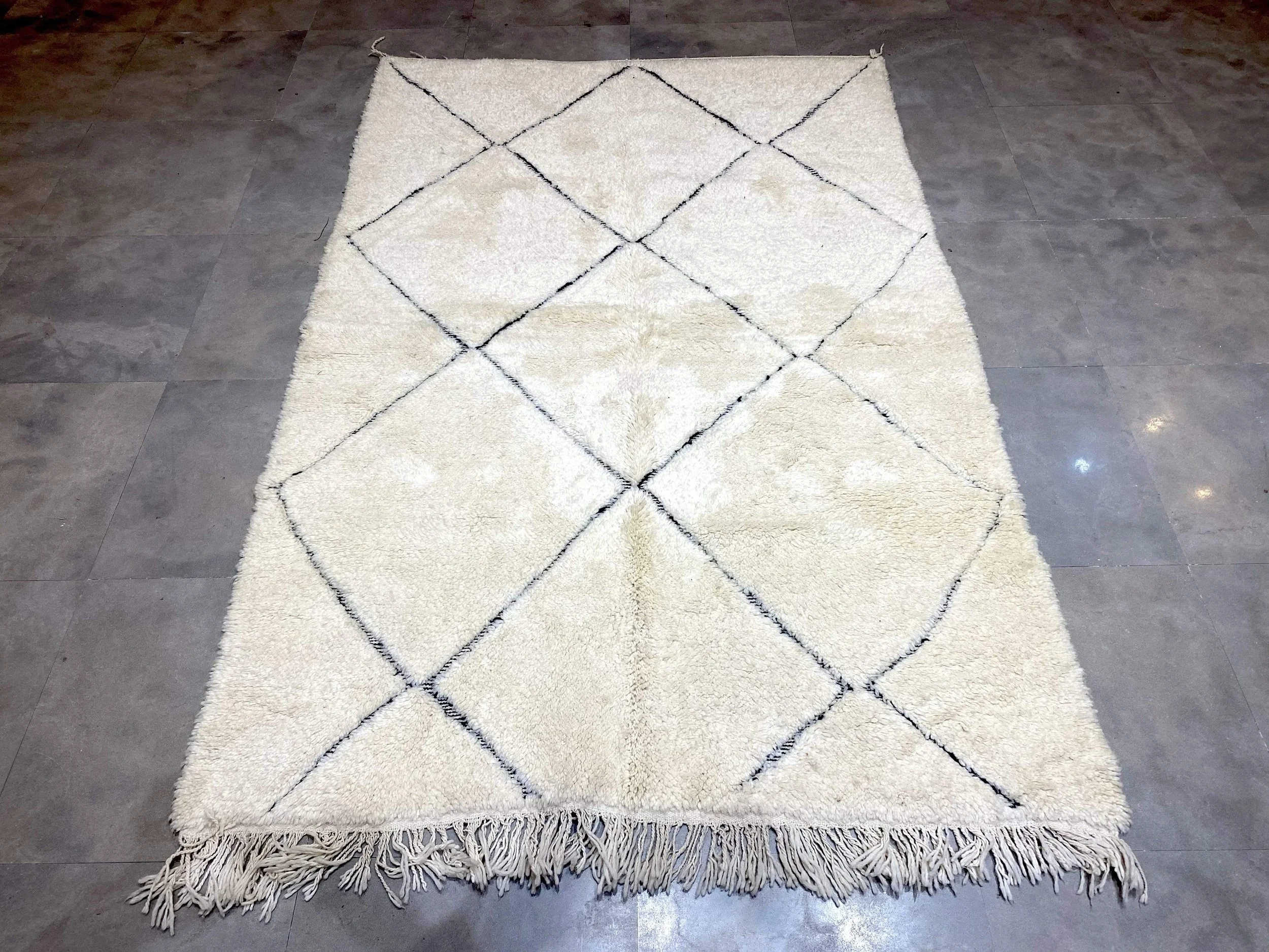 moroccan-berber-rug-beni-ouarain-32-28044484051046.jpg