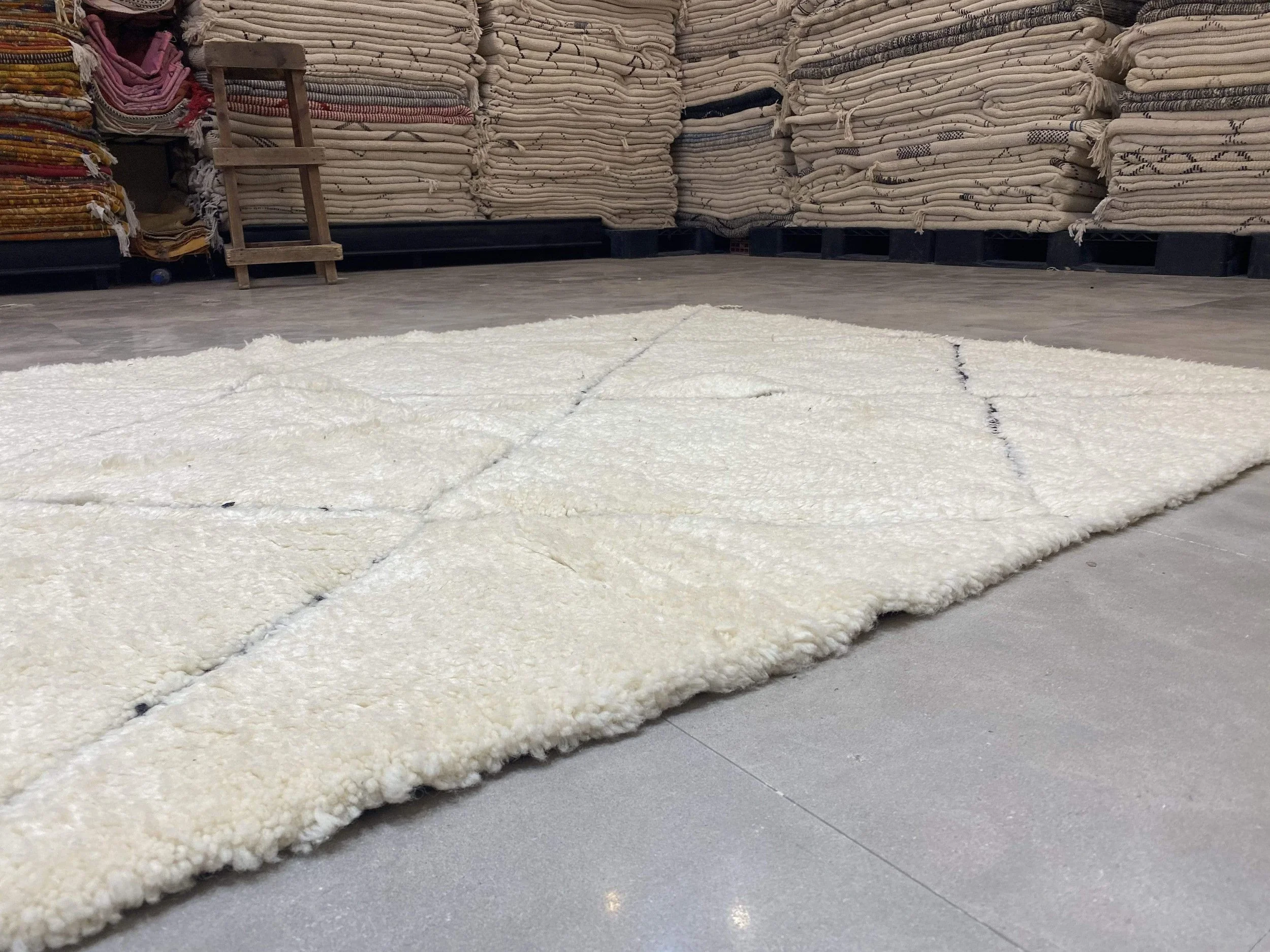 moroccan-berber-rug-beni-ouarain-32-28044483985510.jpg