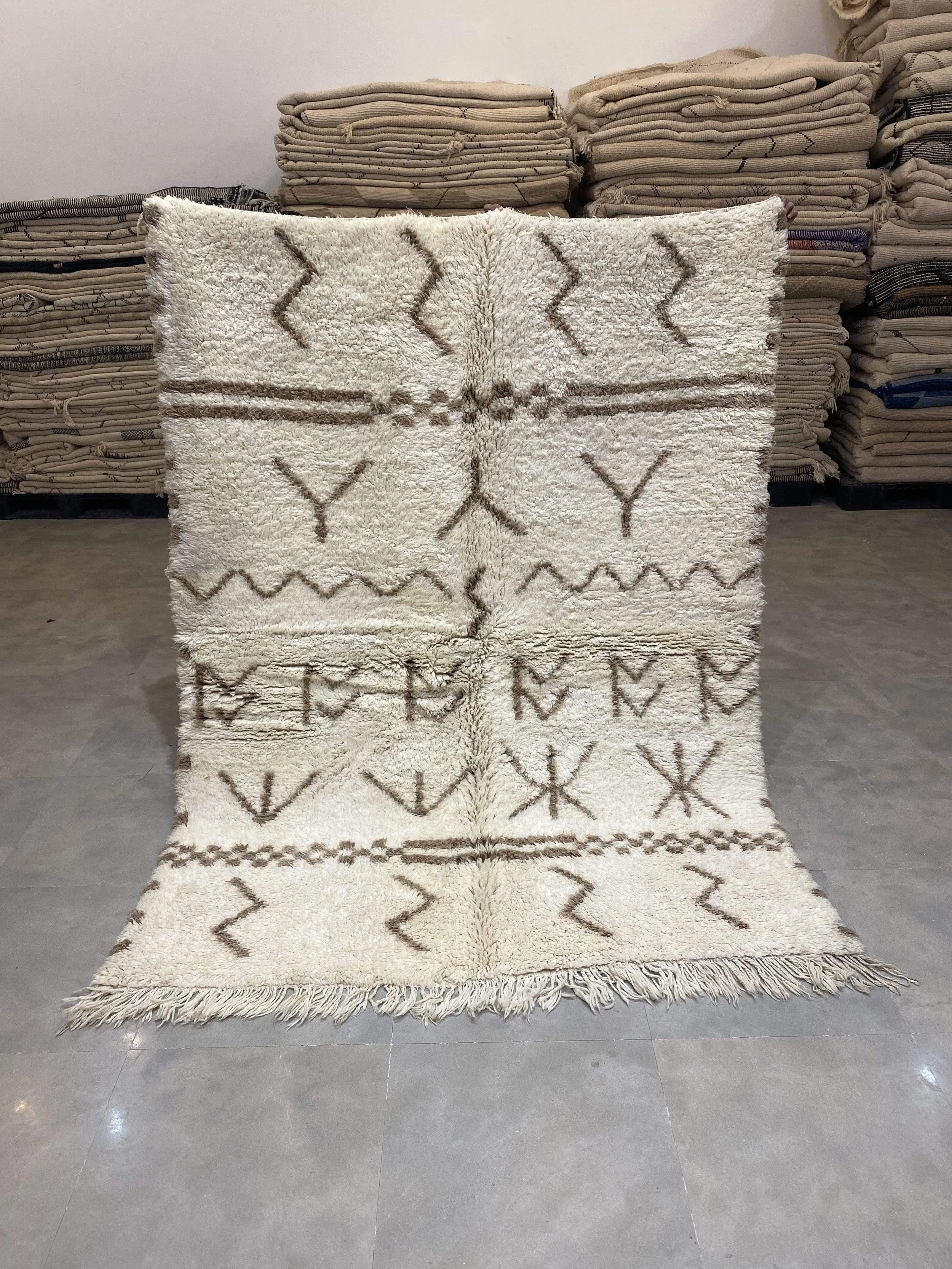 moroccan-berber-rug-beni-ouarain-34-28044489326694.jpg
