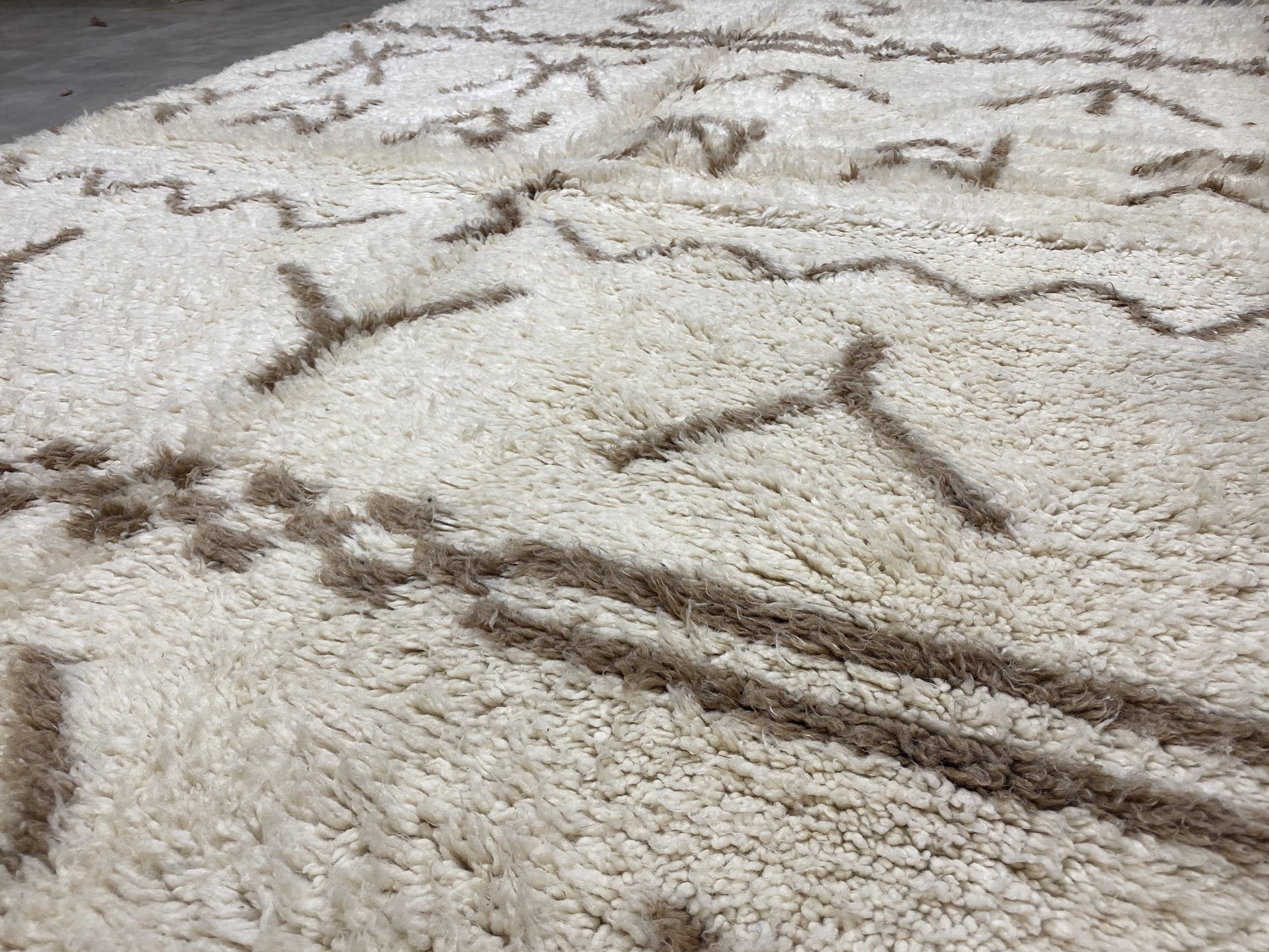 moroccan-berber-rug-beni-ouarain-34-28044489392230.jpg