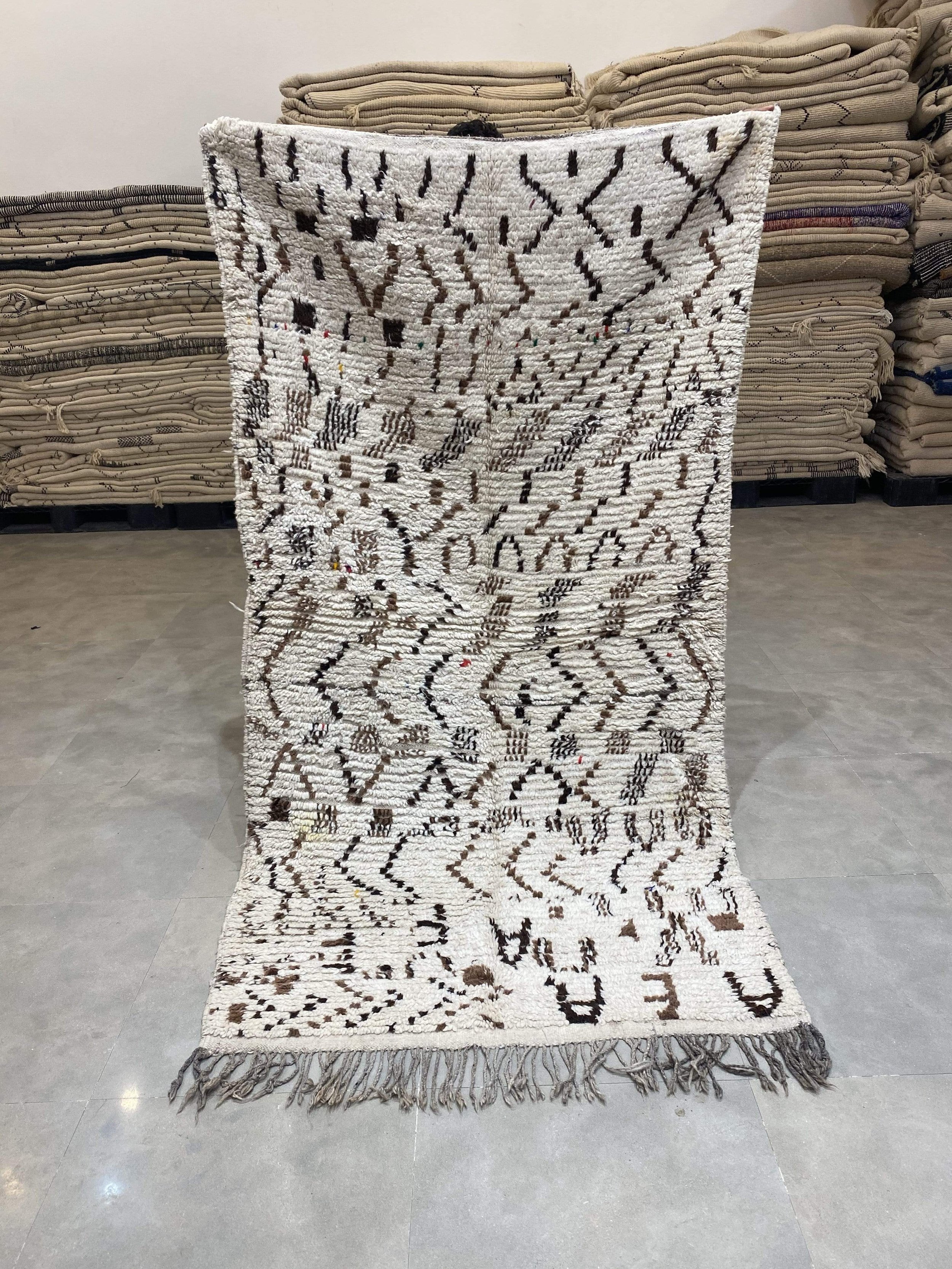 moroccan-berber-rug-beni-ouarain-35-28044490932326.jpg