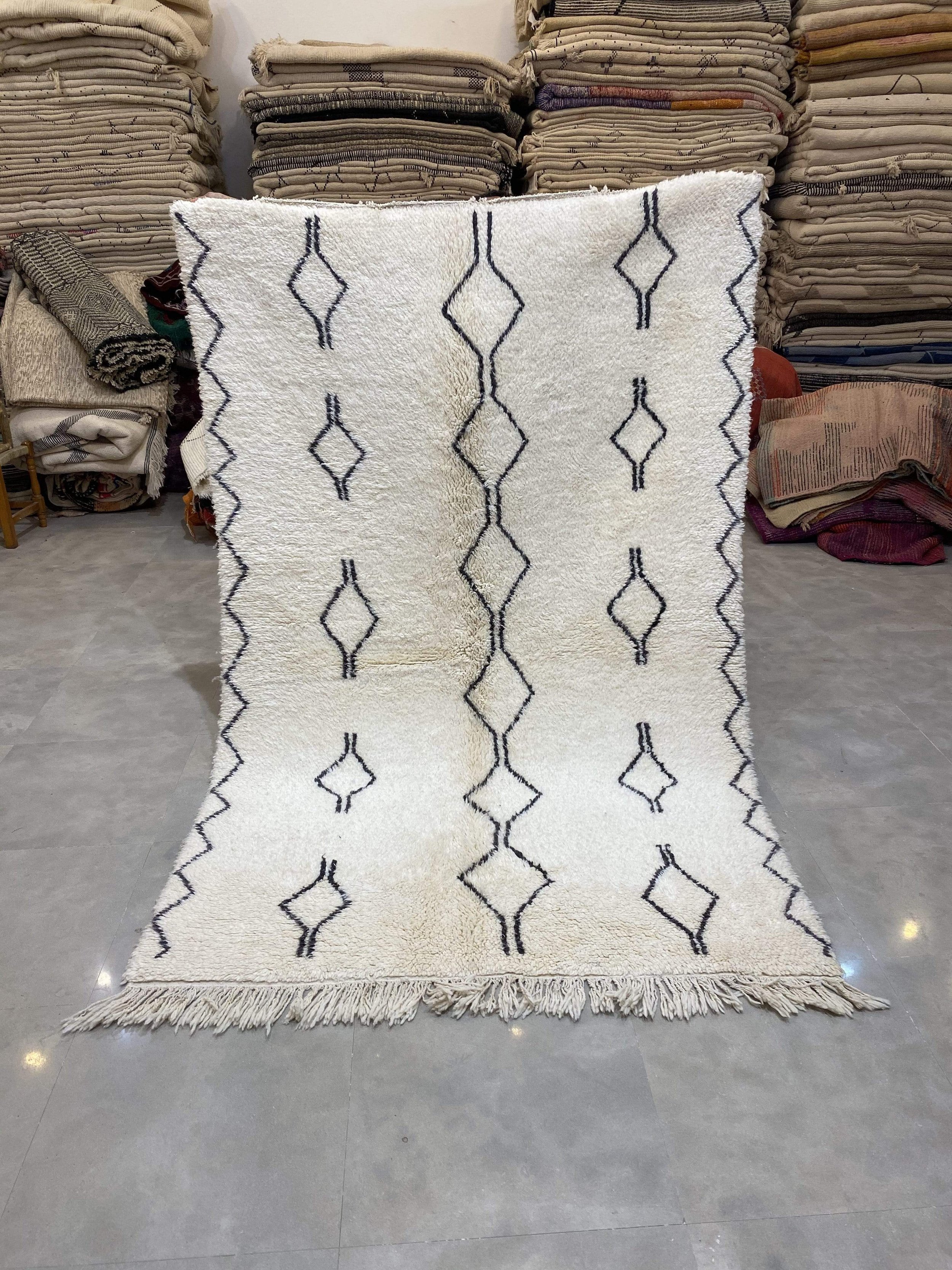 moroccan-berber-rug-beni-ouarain-4-28033699381350.jpg