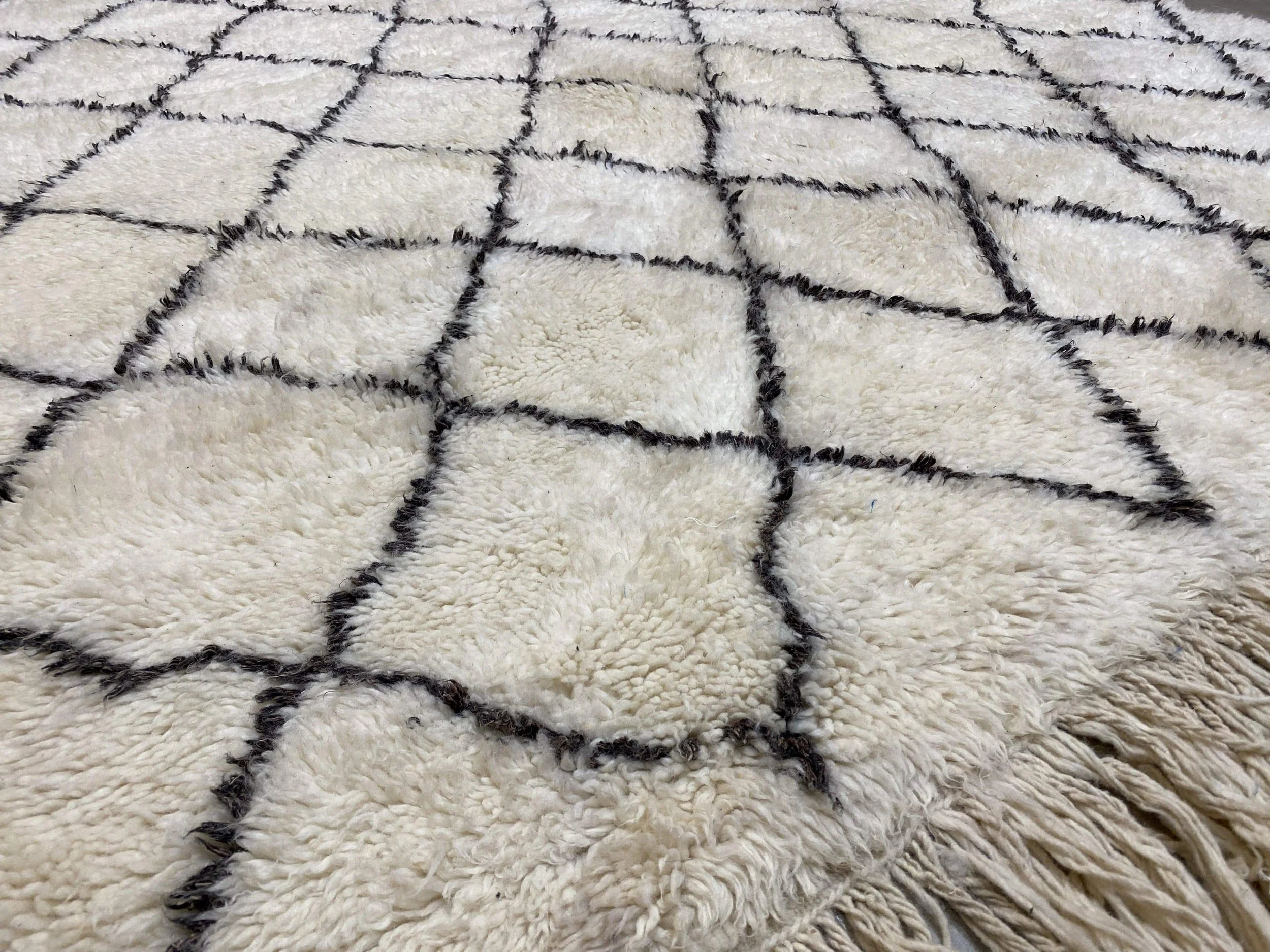 moroccan-berber-rug-beni-ouarain-5-28033700298854.jpg