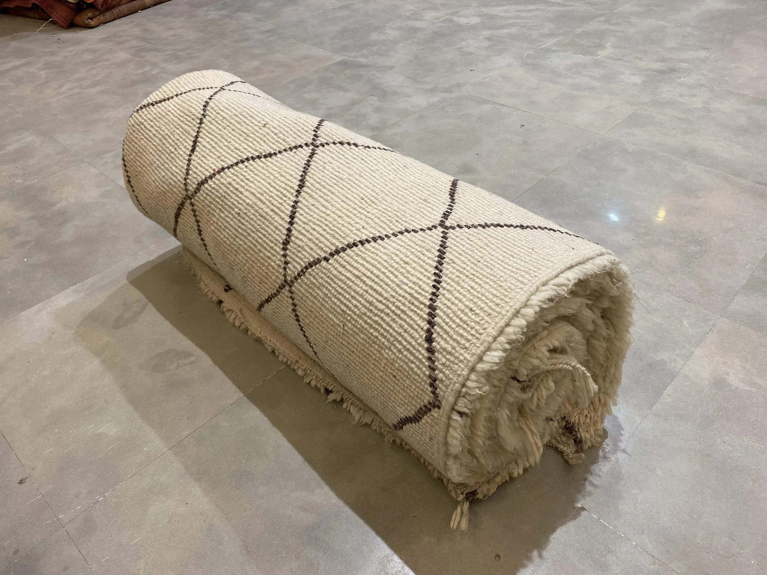 moroccan-berber-rug-beni-ouarain-5-28033700364390.jpg