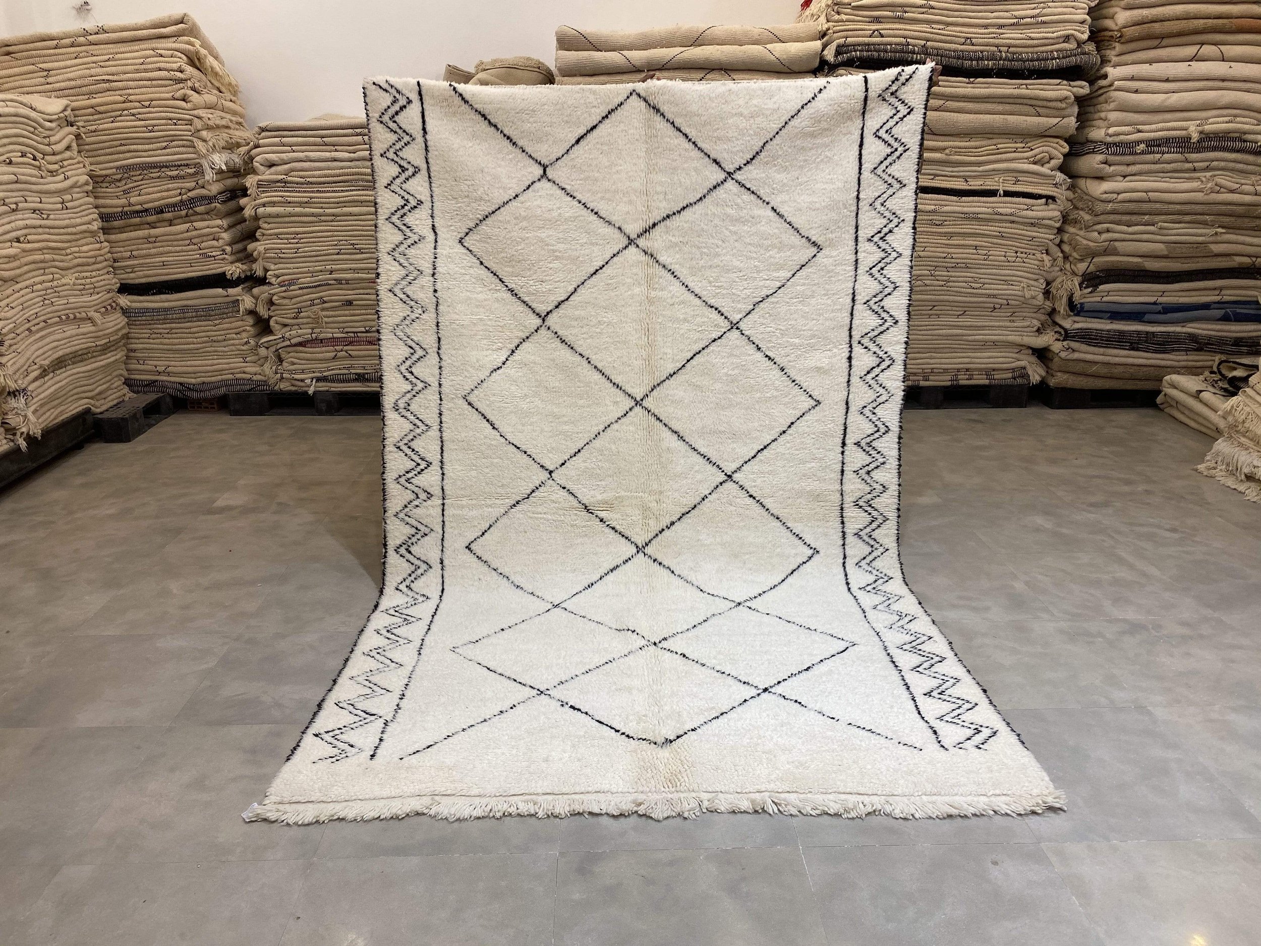 moroccan-berber-rug-beni-ouarain-6-28033701970022.jpg