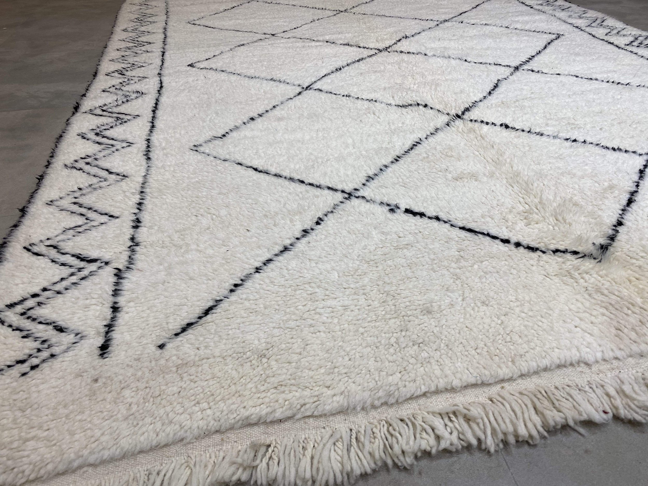 moroccan-berber-rug-beni-ouarain-6-28033701740646.jpg