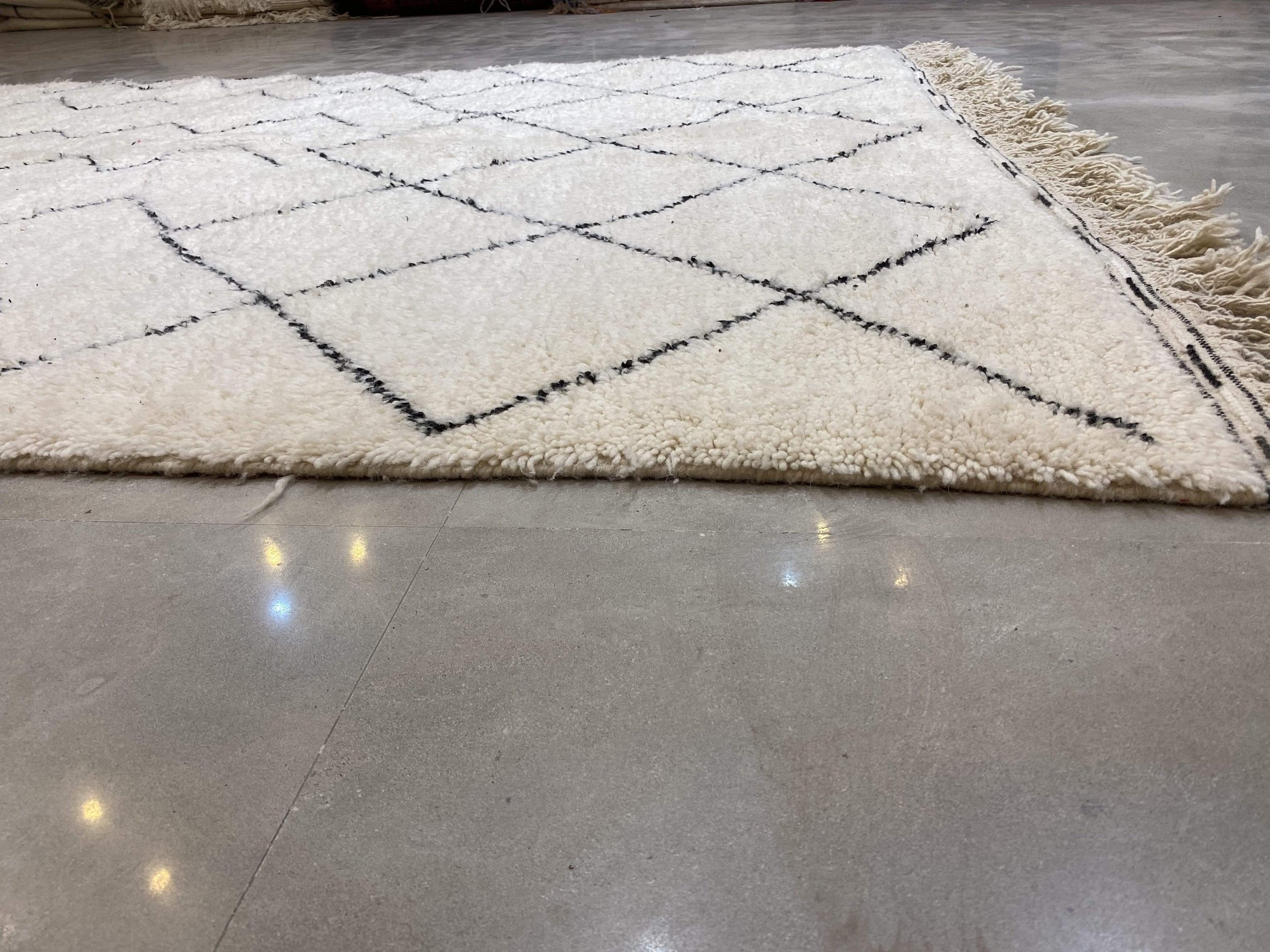 moroccan-berber-rug-beni-ouarain-8-28033710456934.jpg