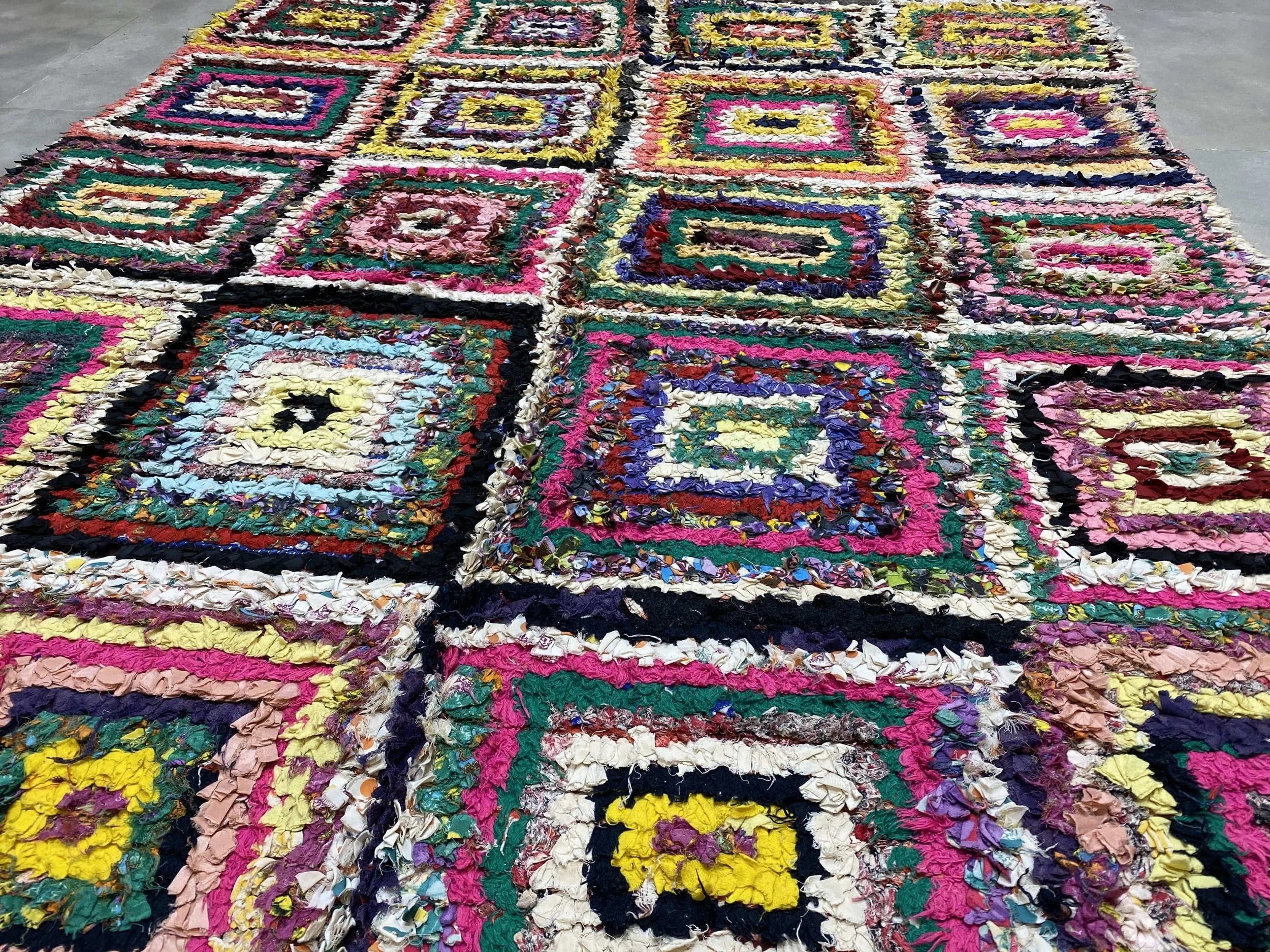 moroccan-berber-rug-boucherouite-vintage-14-28044972916838.jpg
