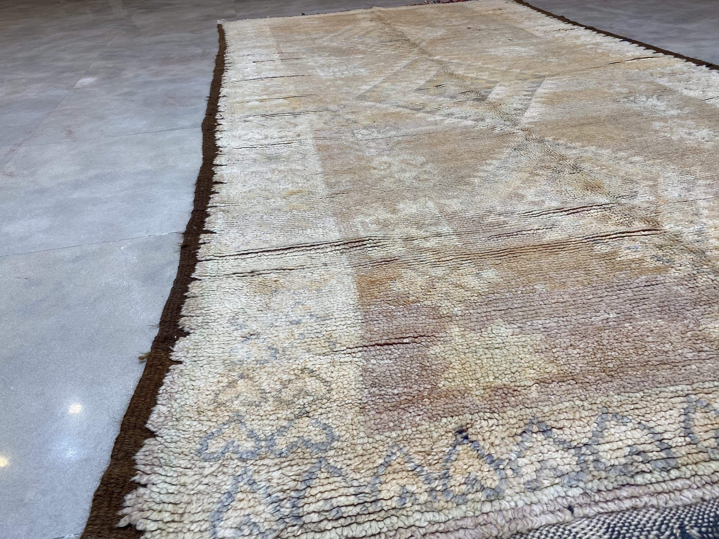 moroccan-berber-rug-vintage-rug-12-28044556173414.jpg