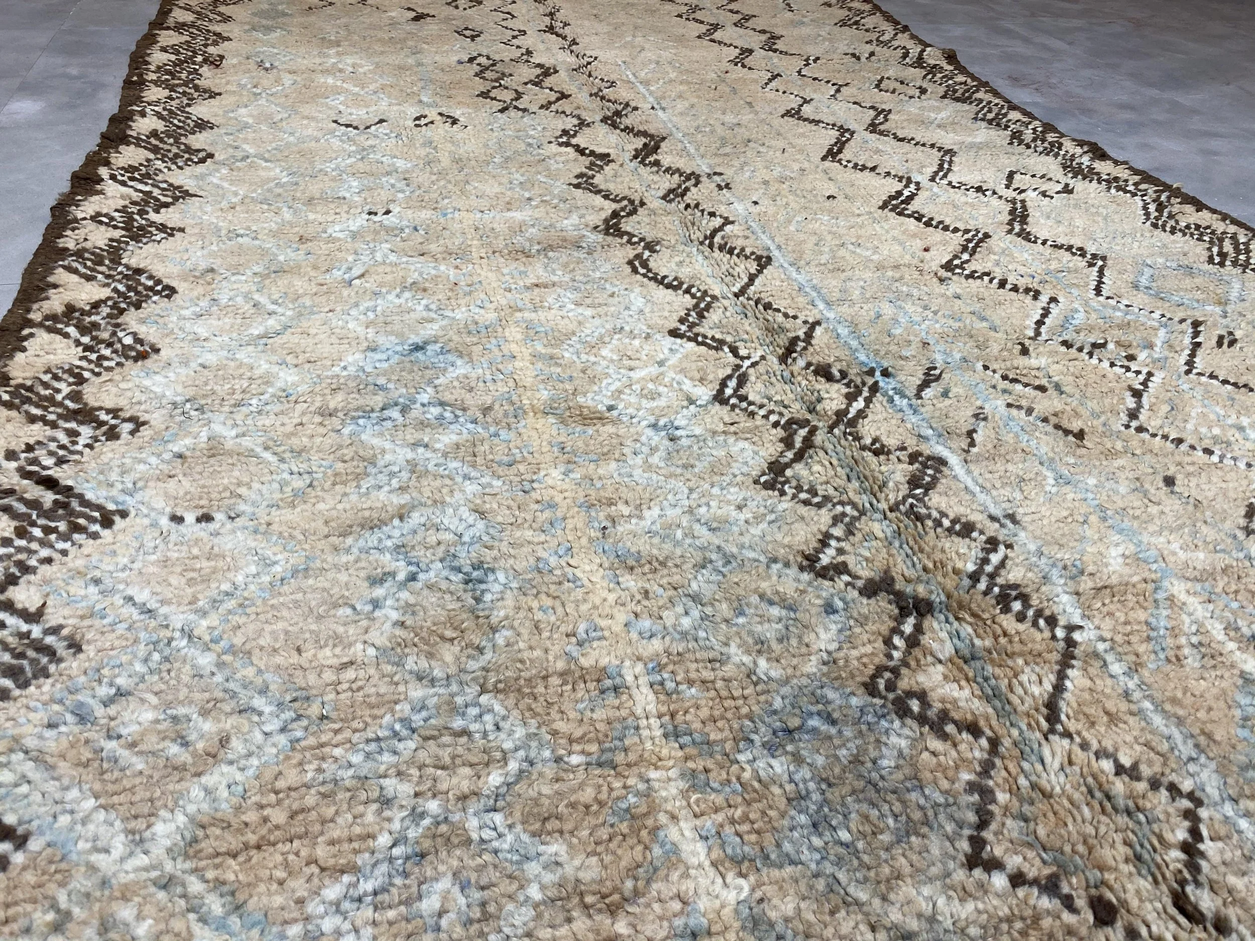 moroccan-berber-rug-vintage-rug-13-28044556861542.jpg