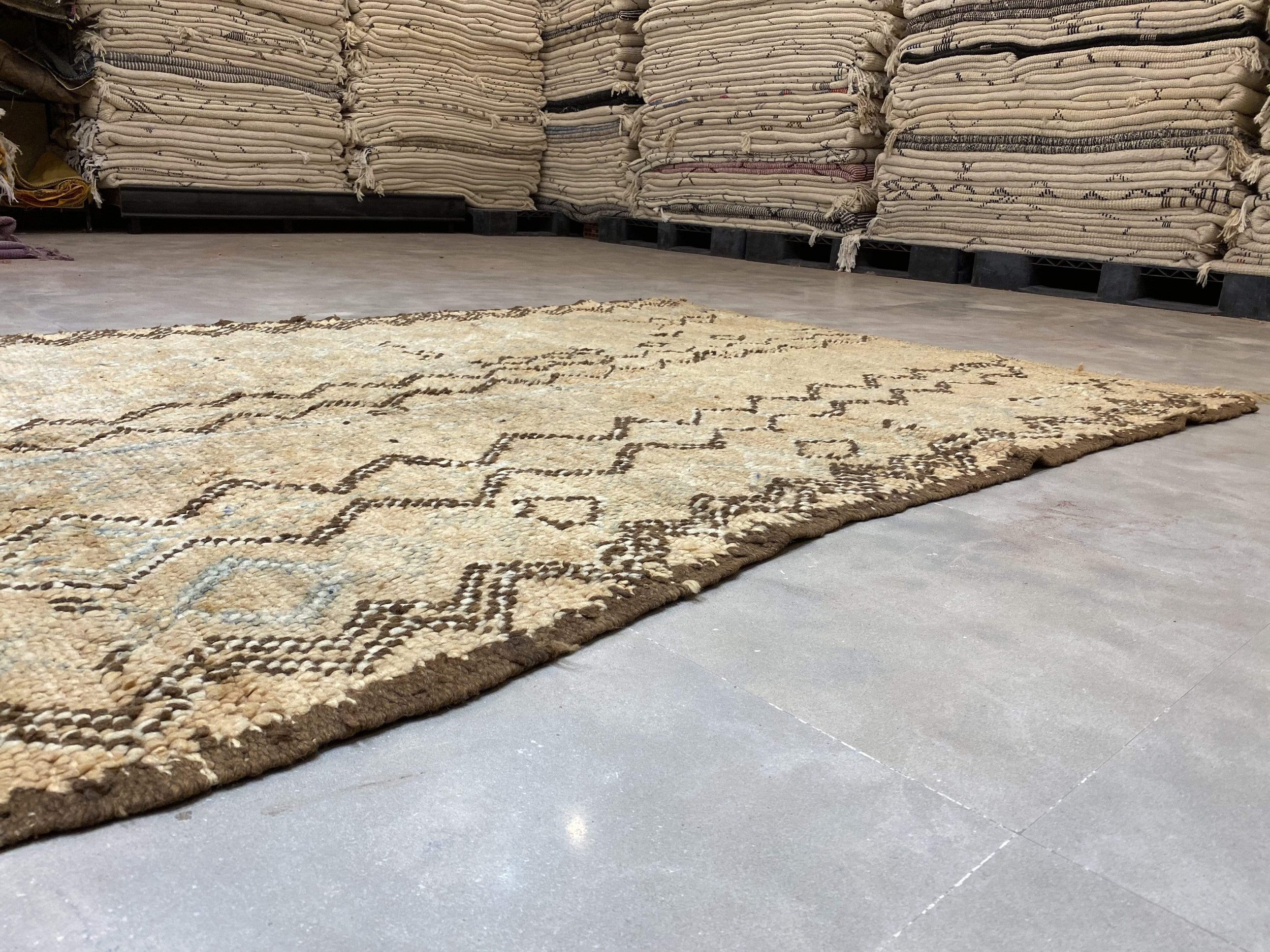 moroccan-berber-rug-vintage-rug-13-28044556664934.jpg