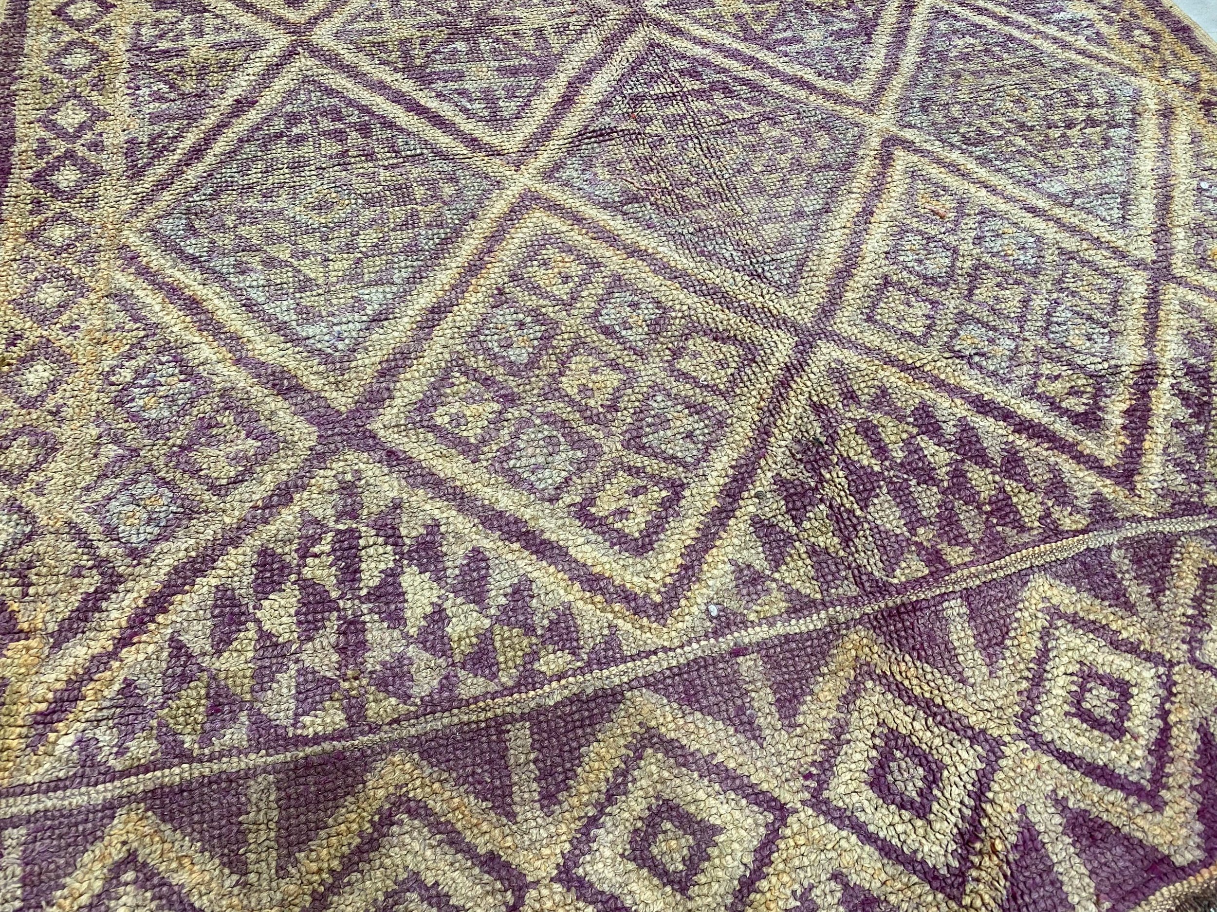 moroccan-berber-rug-vintage-rug-14-28044557844582.jpg