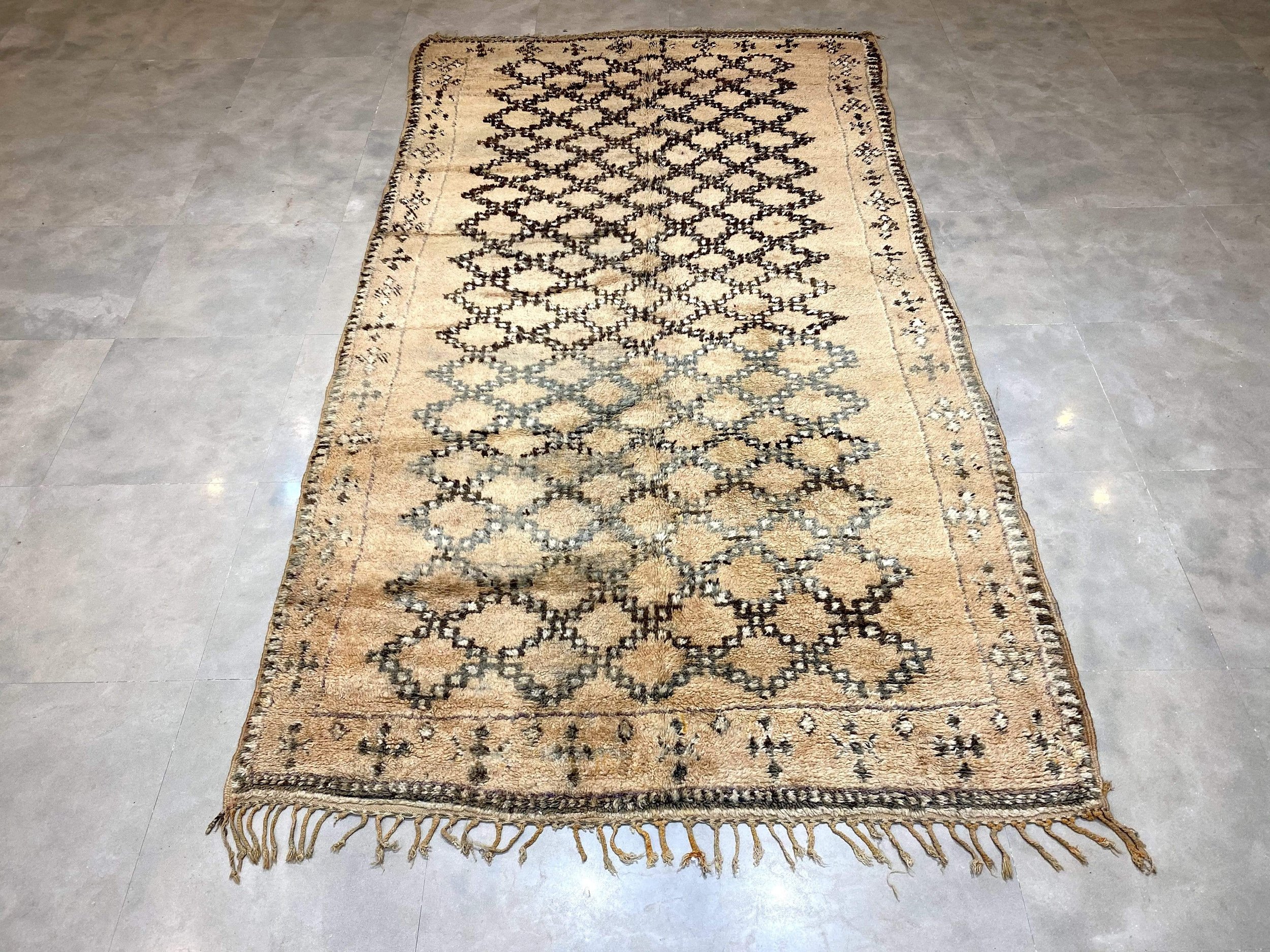 moroccan-berber-rug-vintage-rug-6-28044533432422.jpg