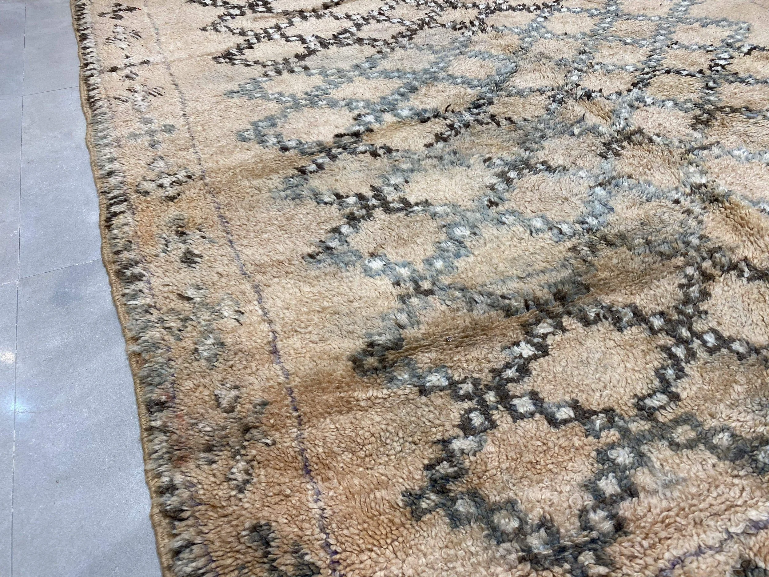 moroccan-berber-rug-vintage-rug-6-28044533858406.jpg