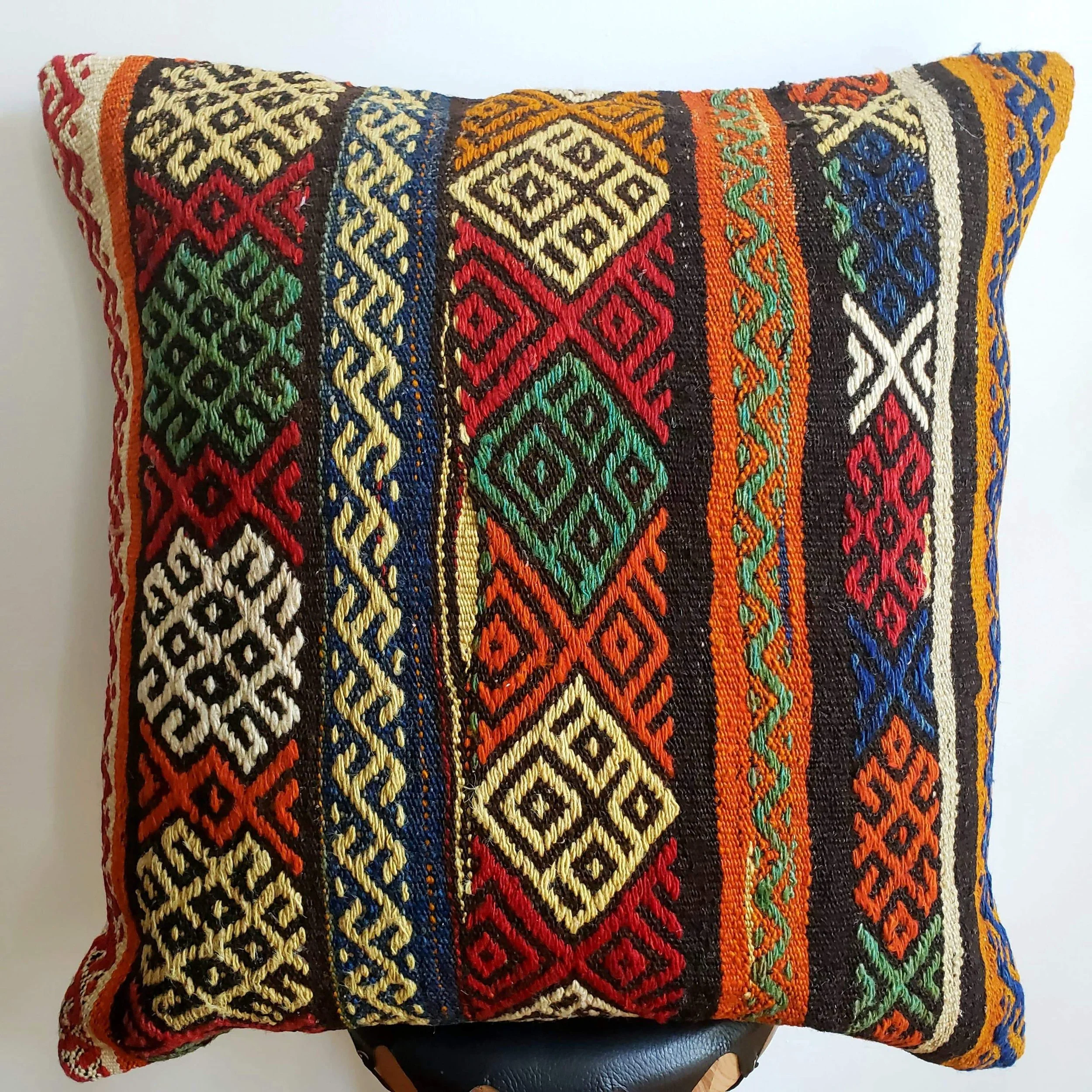 berber-wool-pillow-vintage-moroccan-floor-cushion-vkfp070-15204375167078.jpg