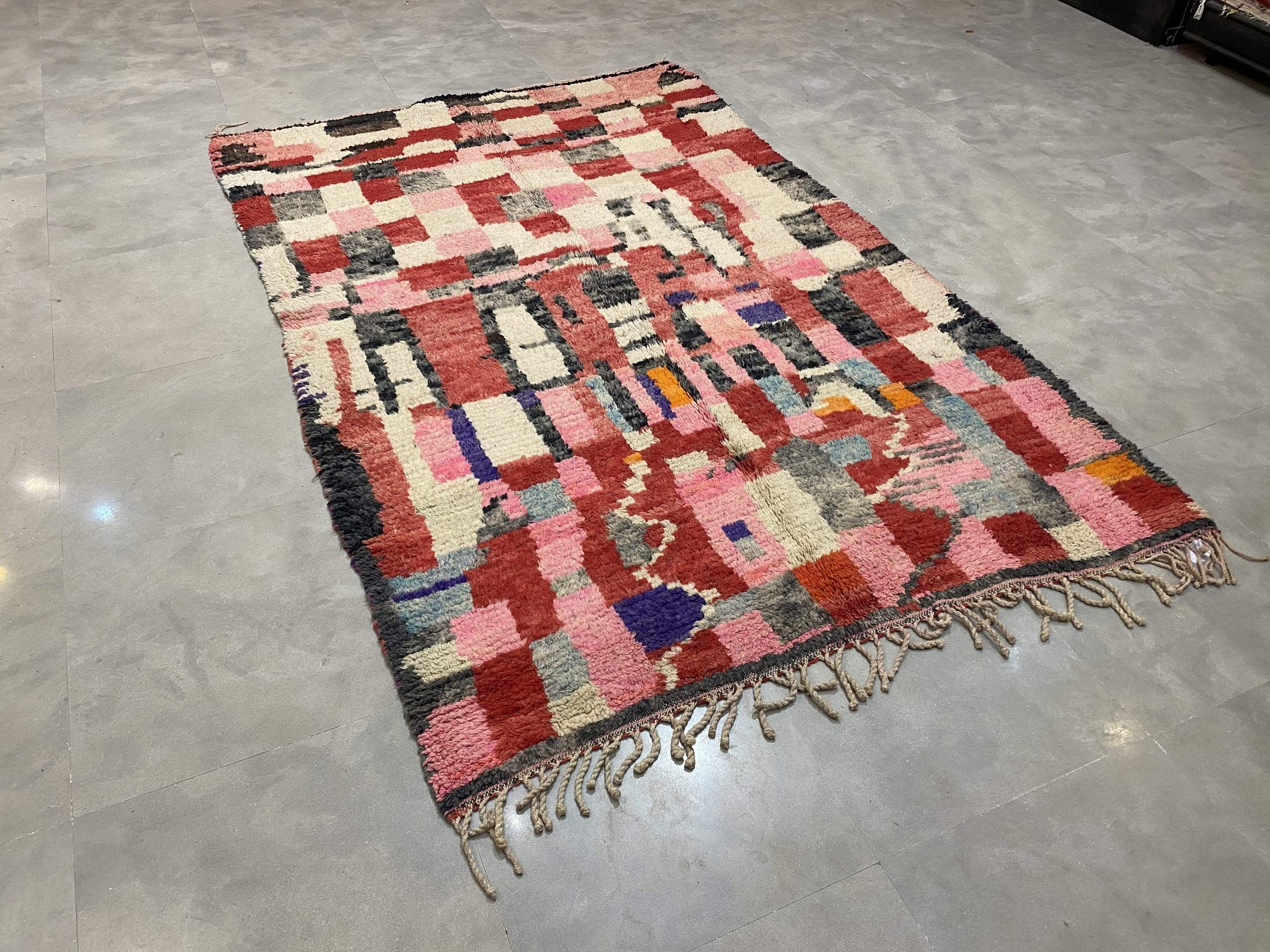 moroccan-berber-rug-boujaad-3-28044504694886.jpg