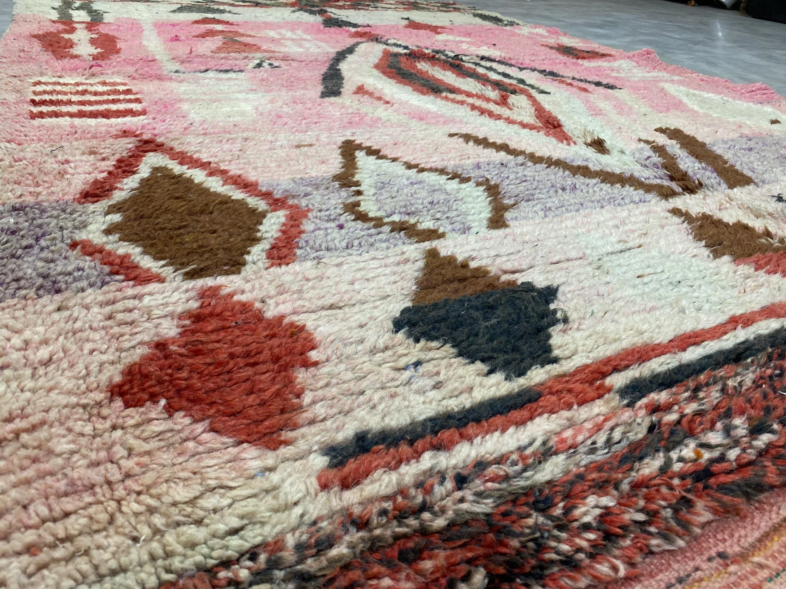 moroccan-berber-rug-boujaad-4-28044508921958.jpg
