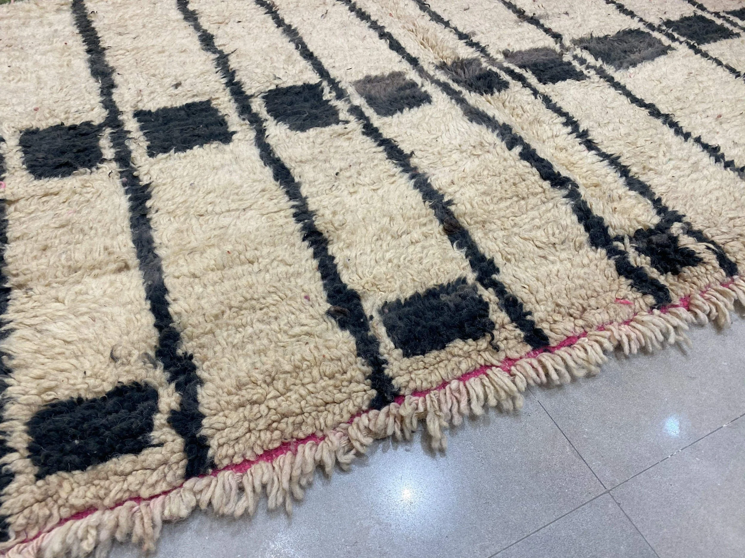 moroccan-berber-rug-boujaad-5-28044511838310.jpg