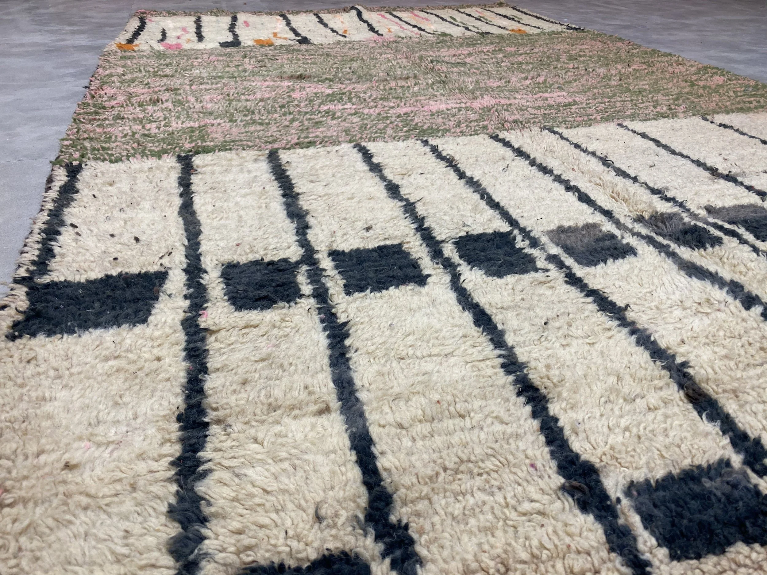 moroccan-berber-rug-boujaad-5-28044511871078.jpg