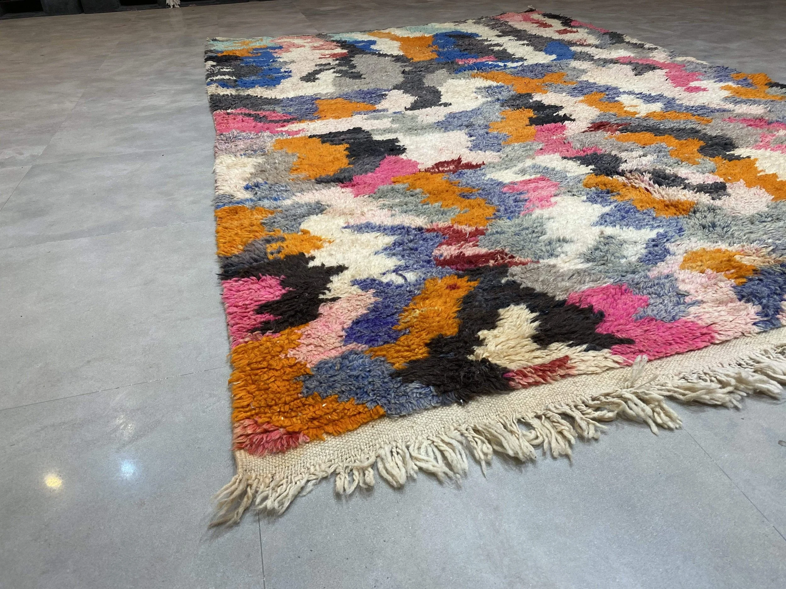moroccan-berber-rug-boujaad-7-28044516130918.jpg