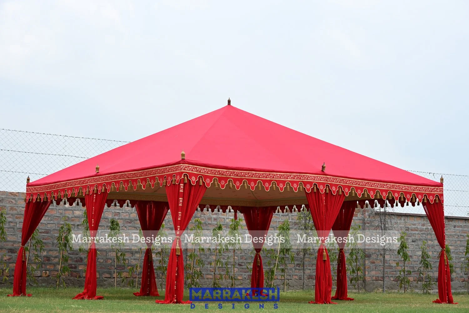 Moroccan_Tent_Rental_red_20x20_368befd2-8b0d-4332-aa6e-552e0adeec74.jpg