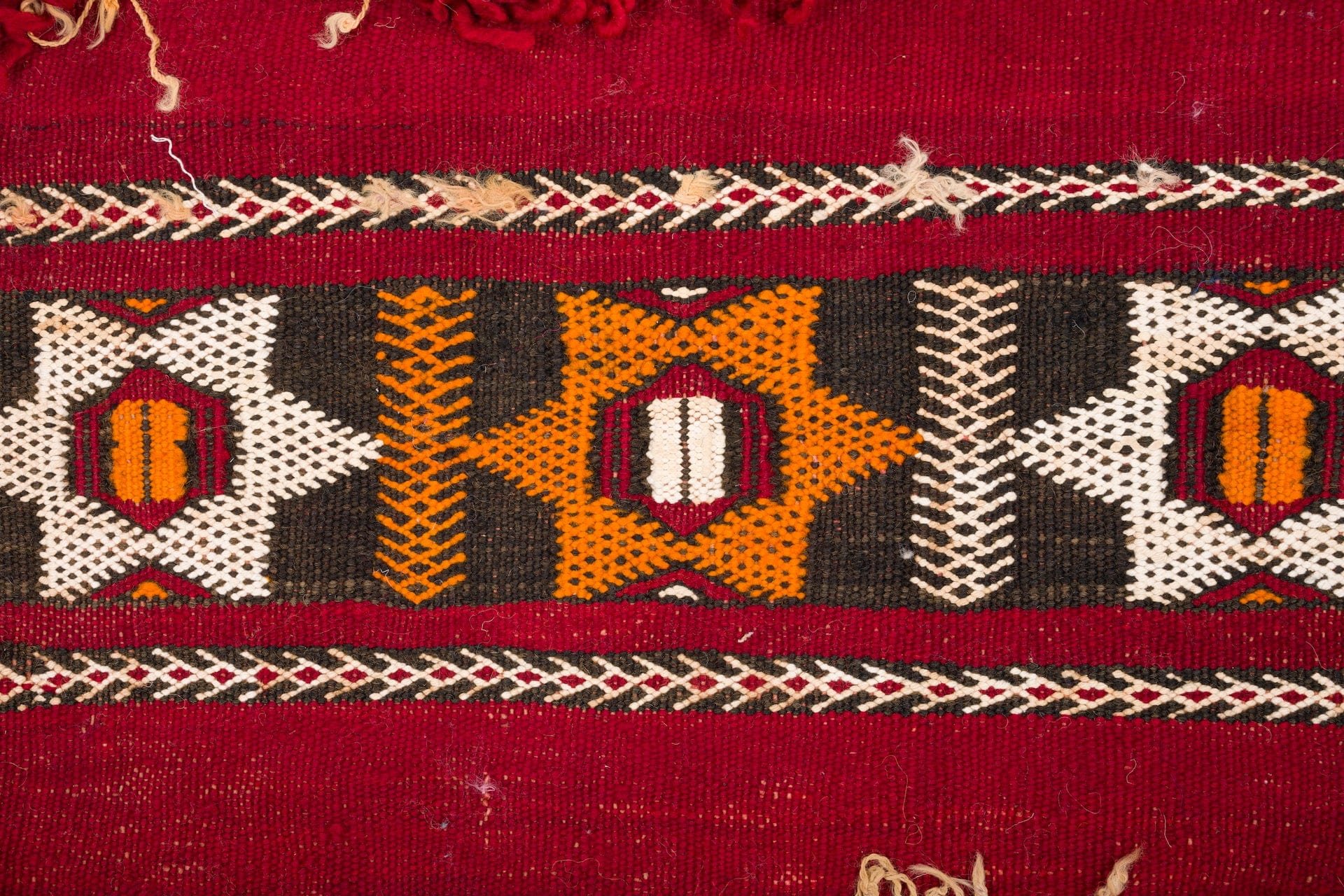 rent-moroccan-kilim-rug-835-30102715793510.jpg
