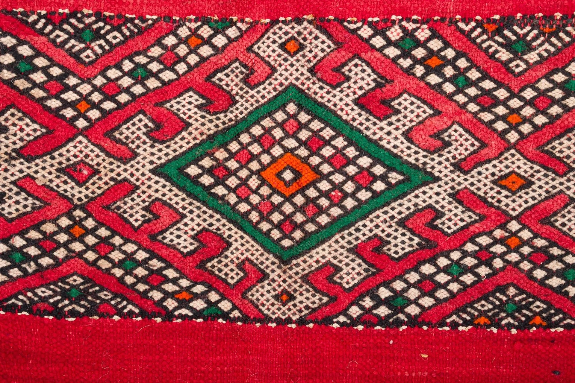 rent-moroccan-kilim-rug-837-30102673162342.jpg