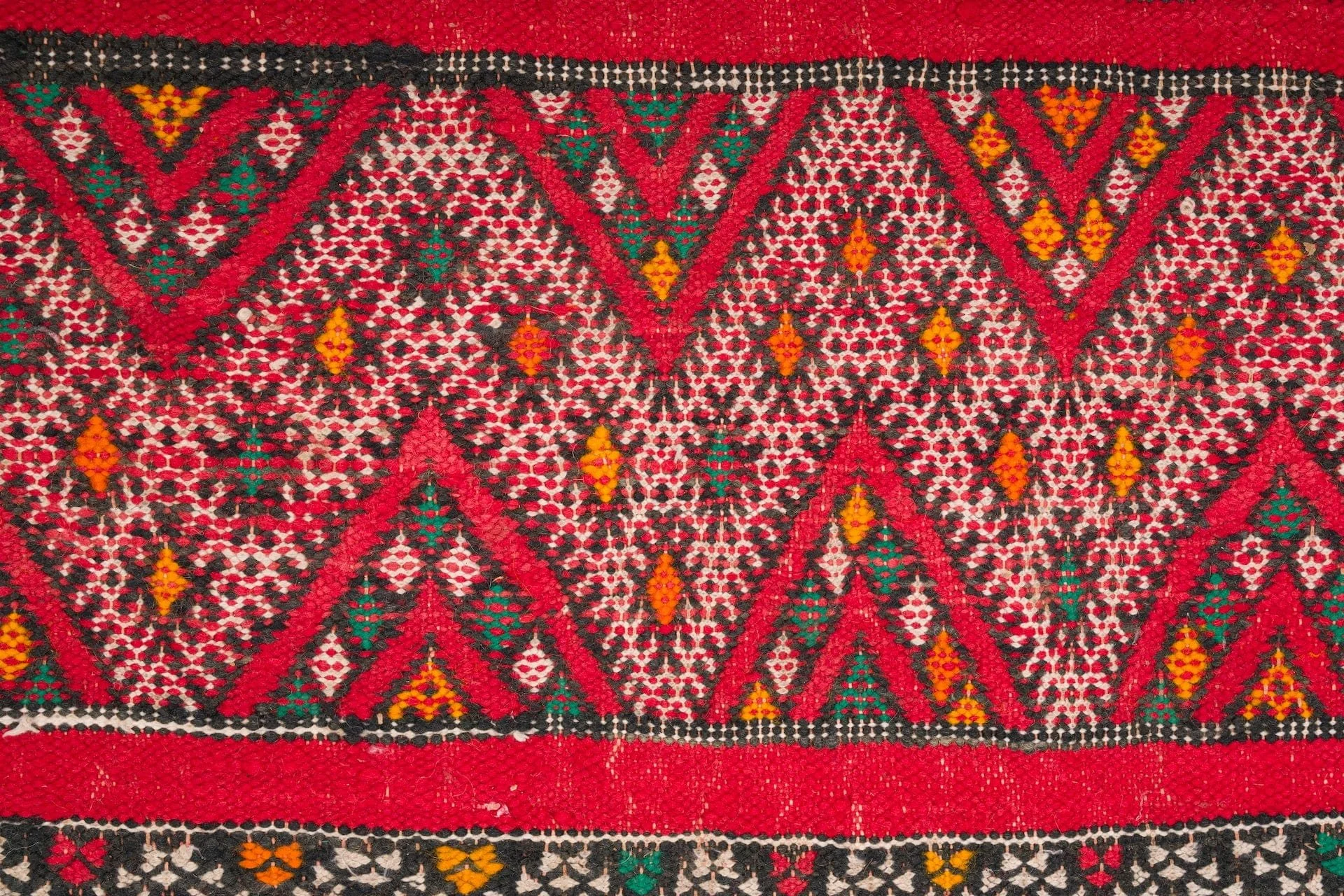 rent-moroccan-kilim-rug-833-30102731817062.jpg