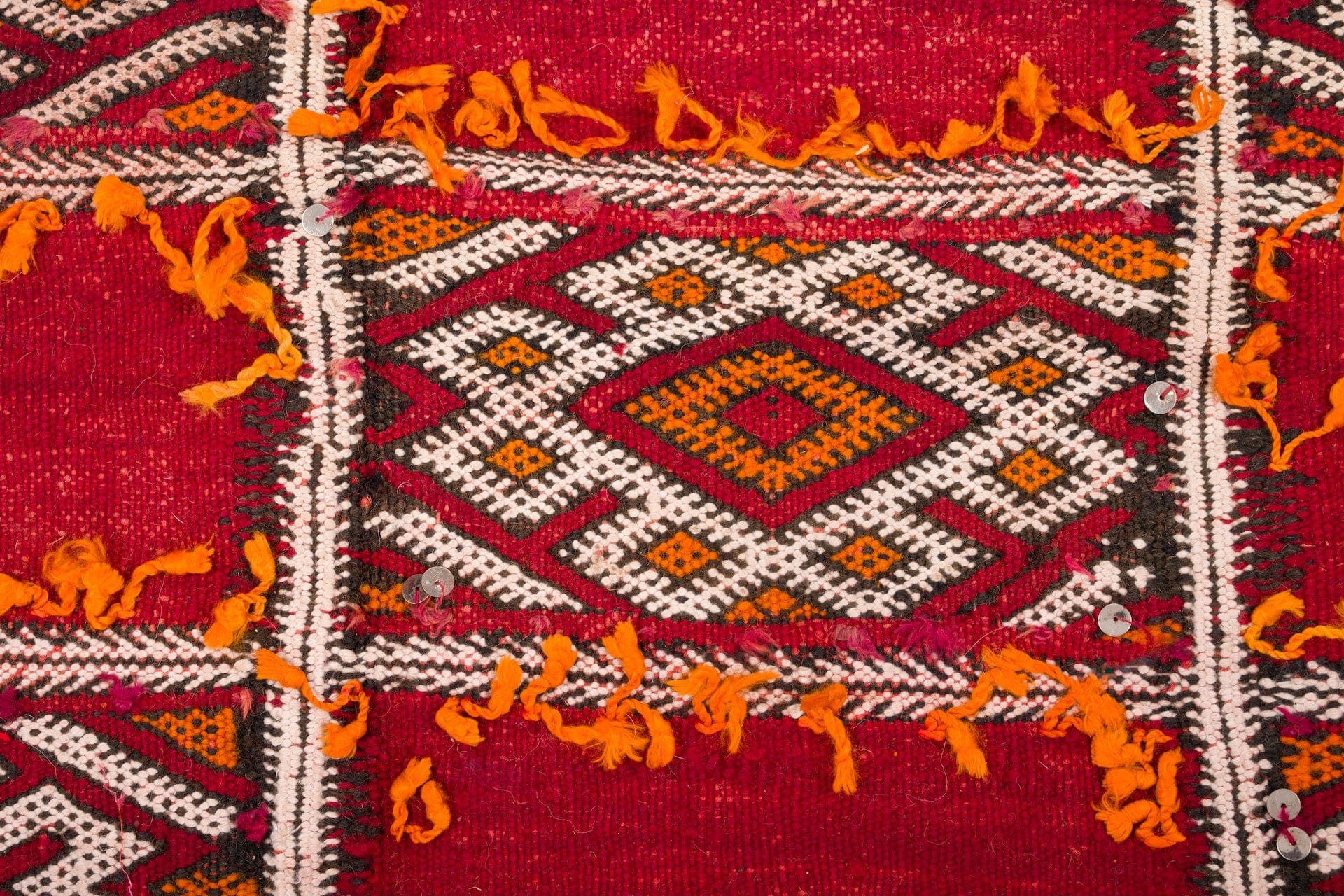 rent-moroccan-kilim-rug-850-30119258521702.jpg