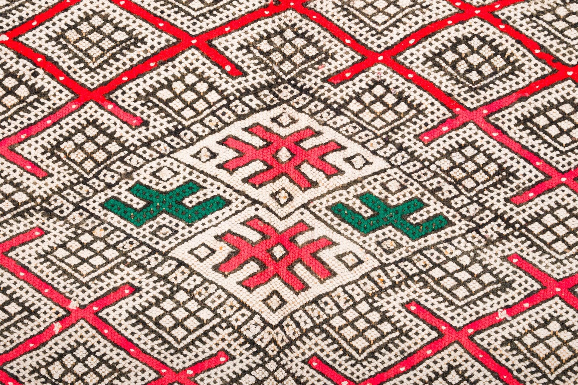 rent-moroccan-kilim-rug-852-30119284473958.jpg