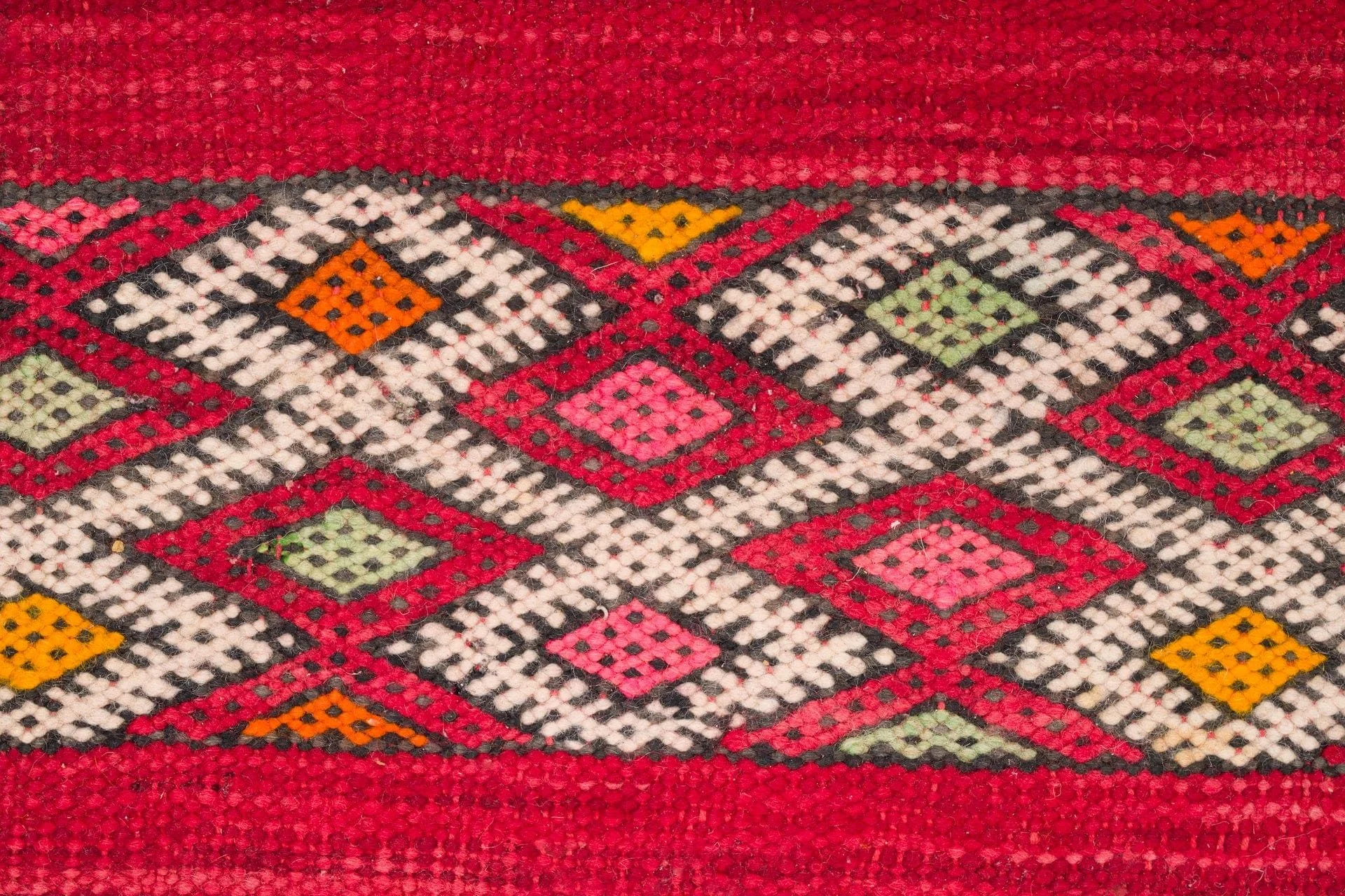rent-moroccan-kilim-rug-886-30129101733990.jpg
