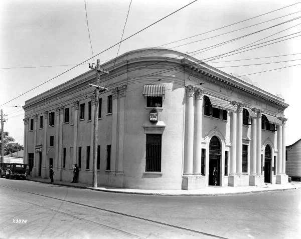 Citizens Bank - 1923-04-.JPG