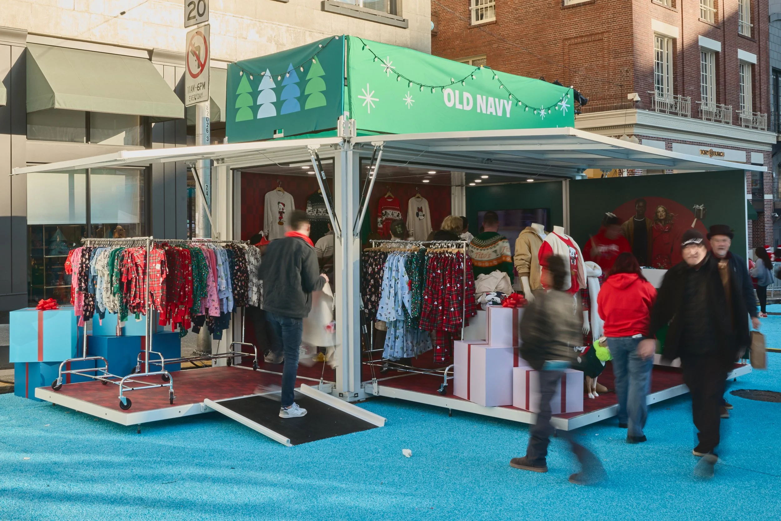 2025_Old-Navy_SF_Winter-Walk_0435.jpg