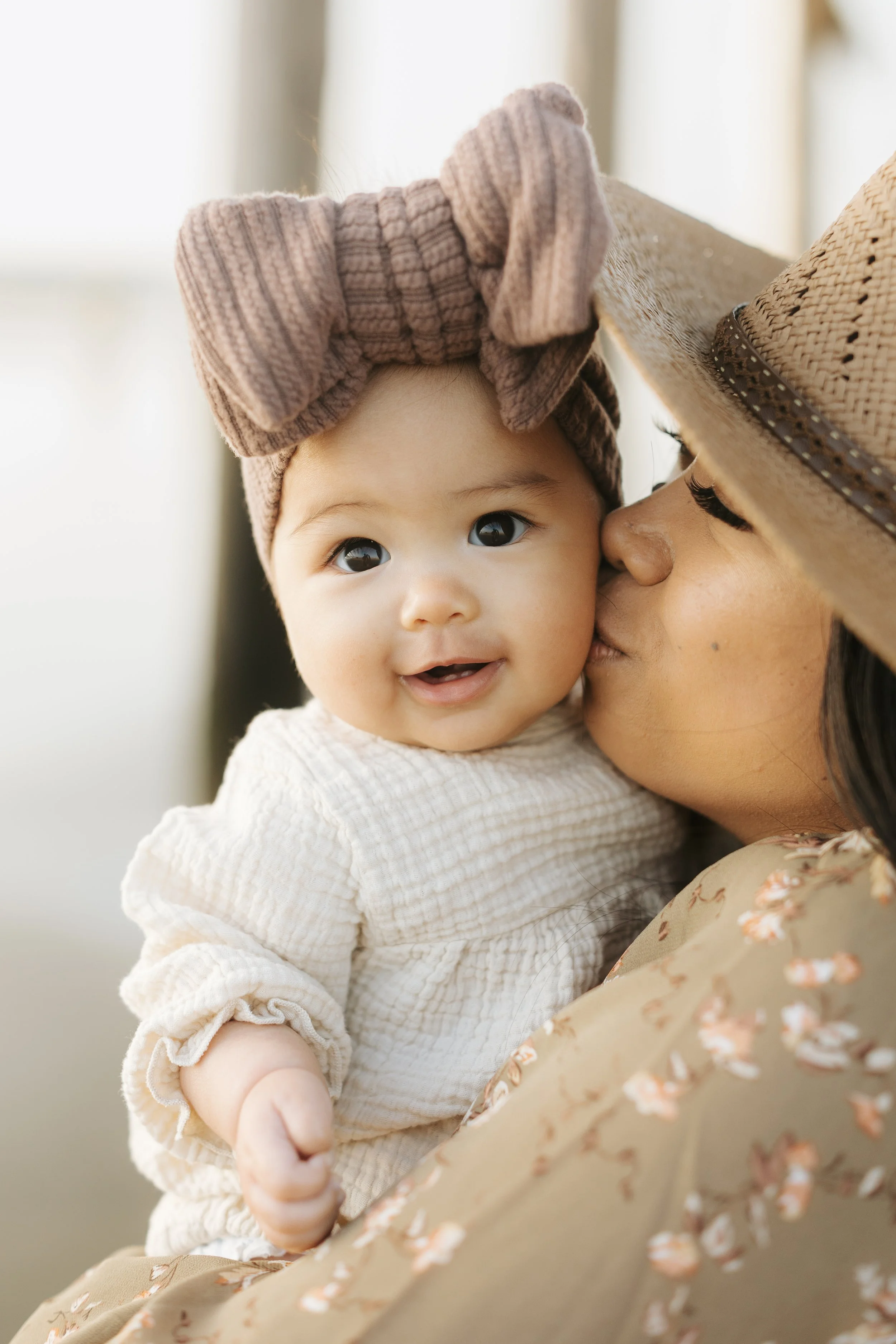 0018-Erica+EmilFamilyMiniSession-NewportBeachPier-NewportBeachCA-JasmynBPhotography.jpg