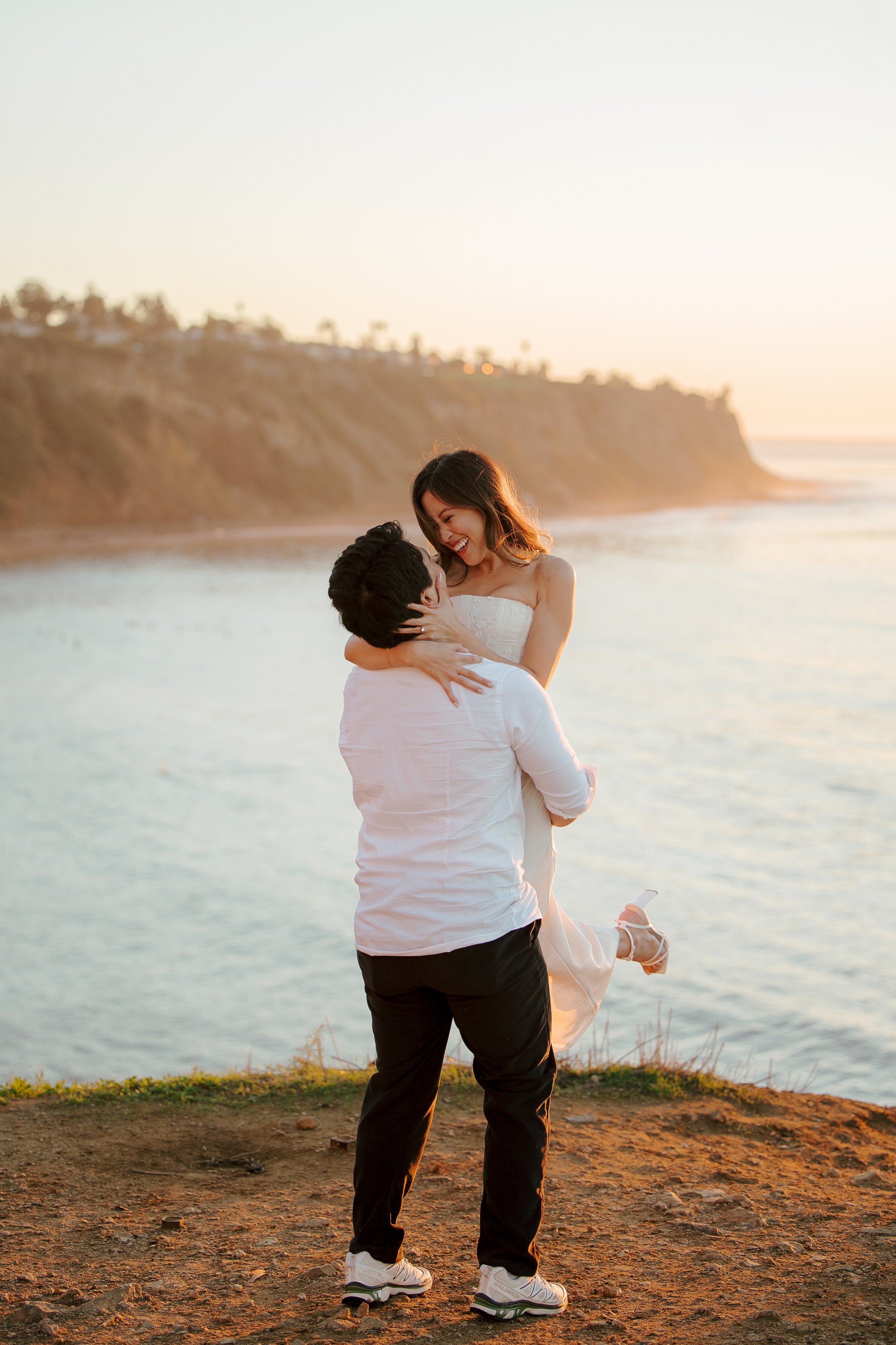 0105-Danielle+Aaron'sProposal-BluffCoveTrailhead-PalosVerdesCA-JasmynBPhotography.jpg
