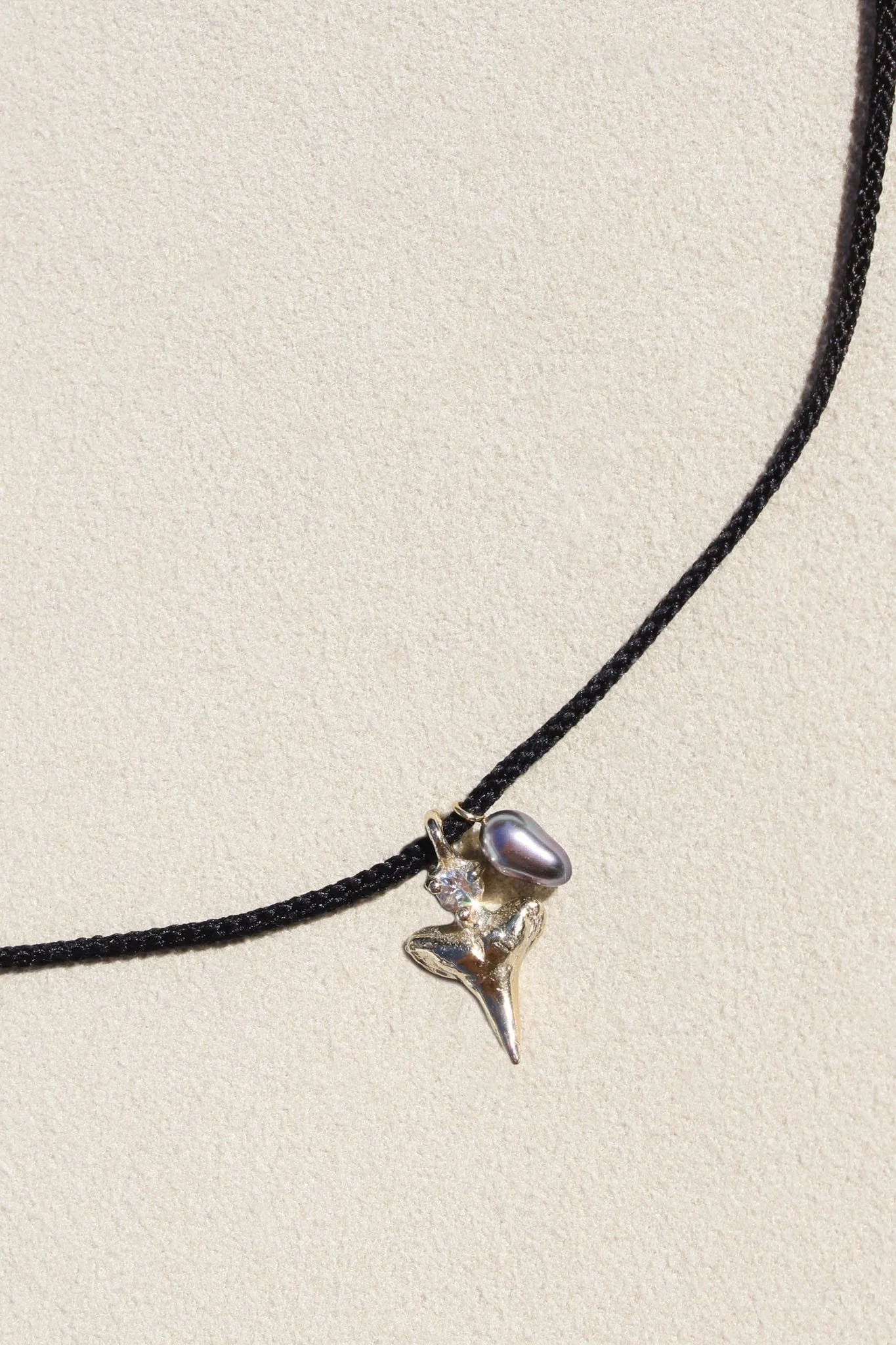 Maui Necklace gold detail_1.jpg