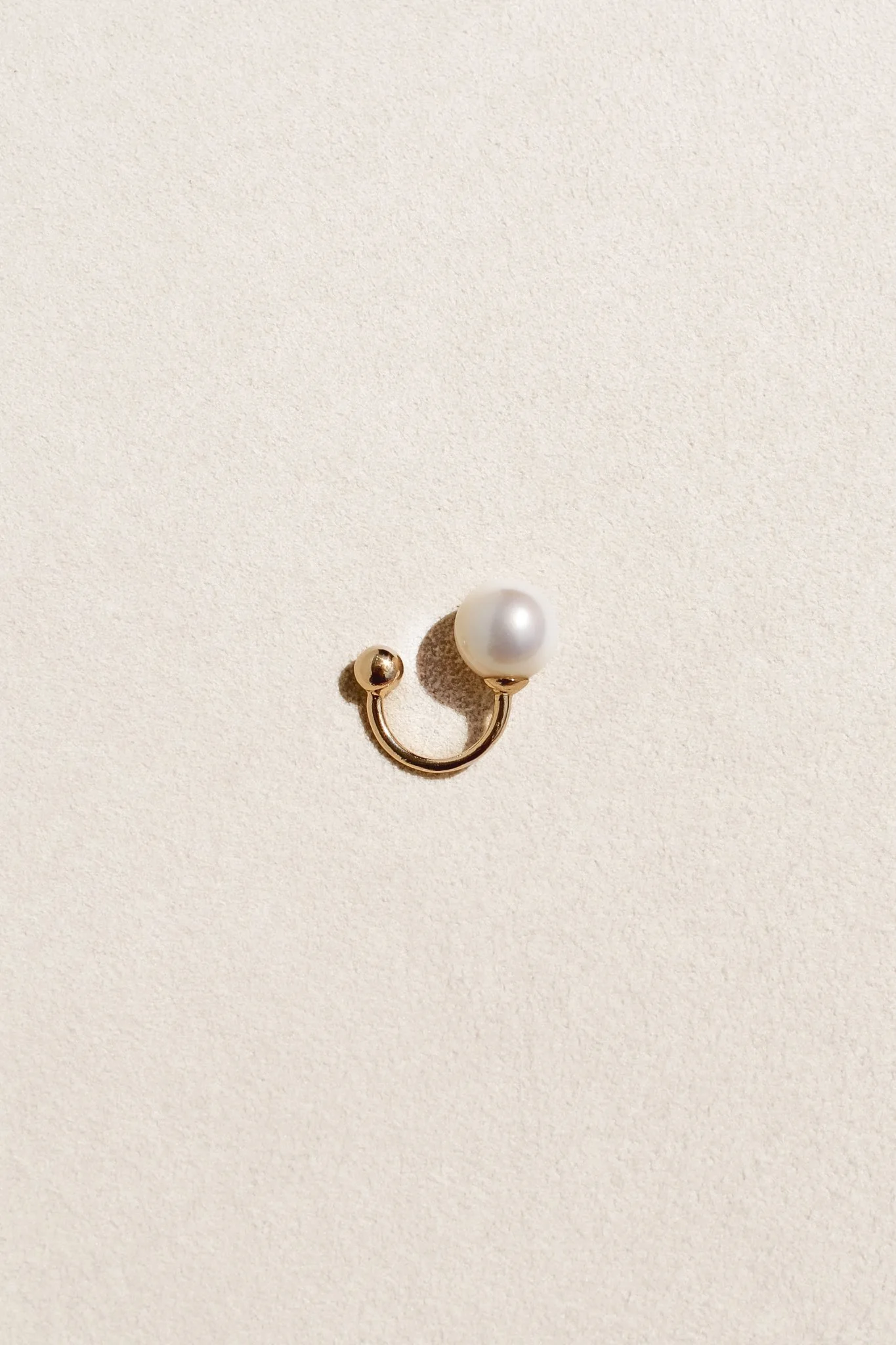 OYSTER EAR CUFF
