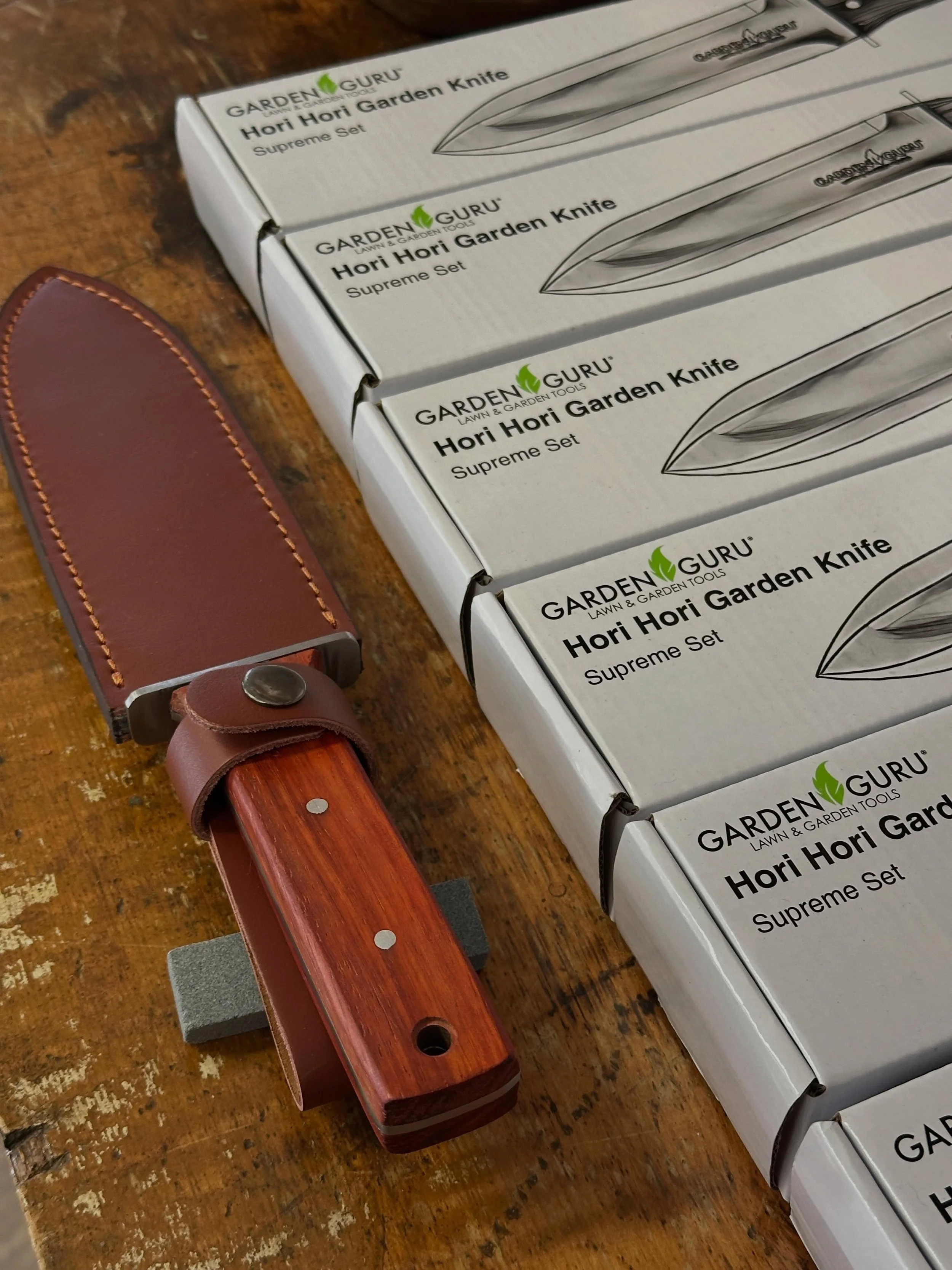 Father&rsquo;s Day is just around the corner, and I&rsquo;ve been hard at work bringing in gifts that any outdoor/gardening/nature-loving plant daddy would enjoy. 

From the classic Hori Hori (what is Father&rsquo;s Day if not for a new, well-made, l