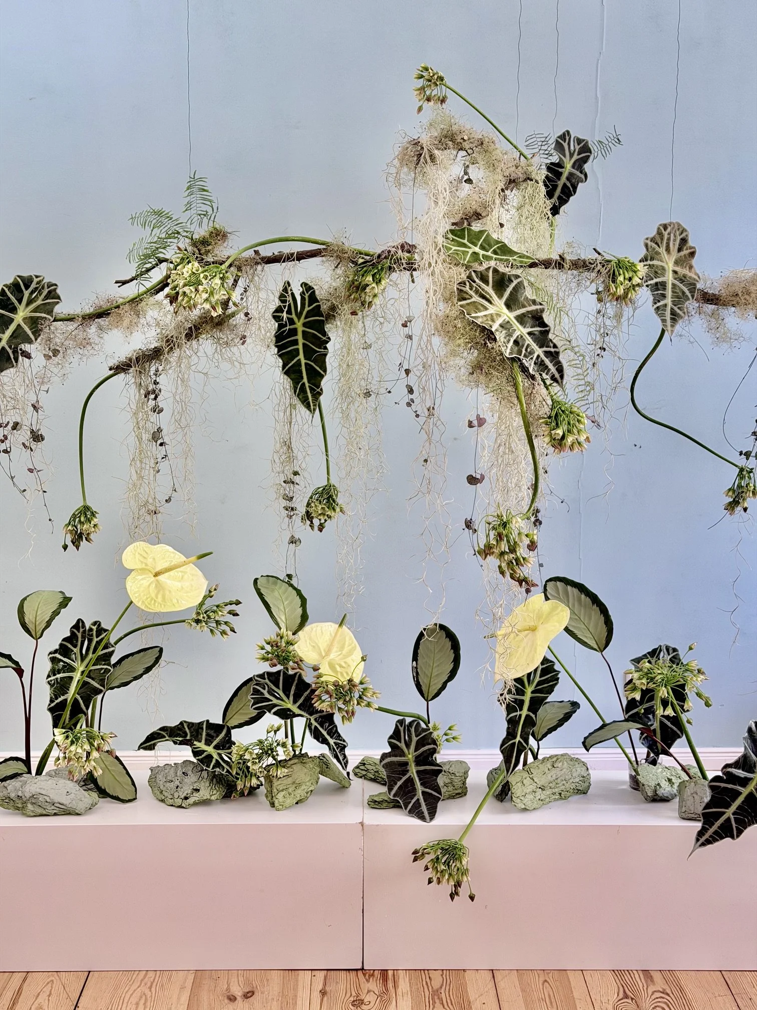 Exotic Leaves: The New Language of Modern Floral Installations