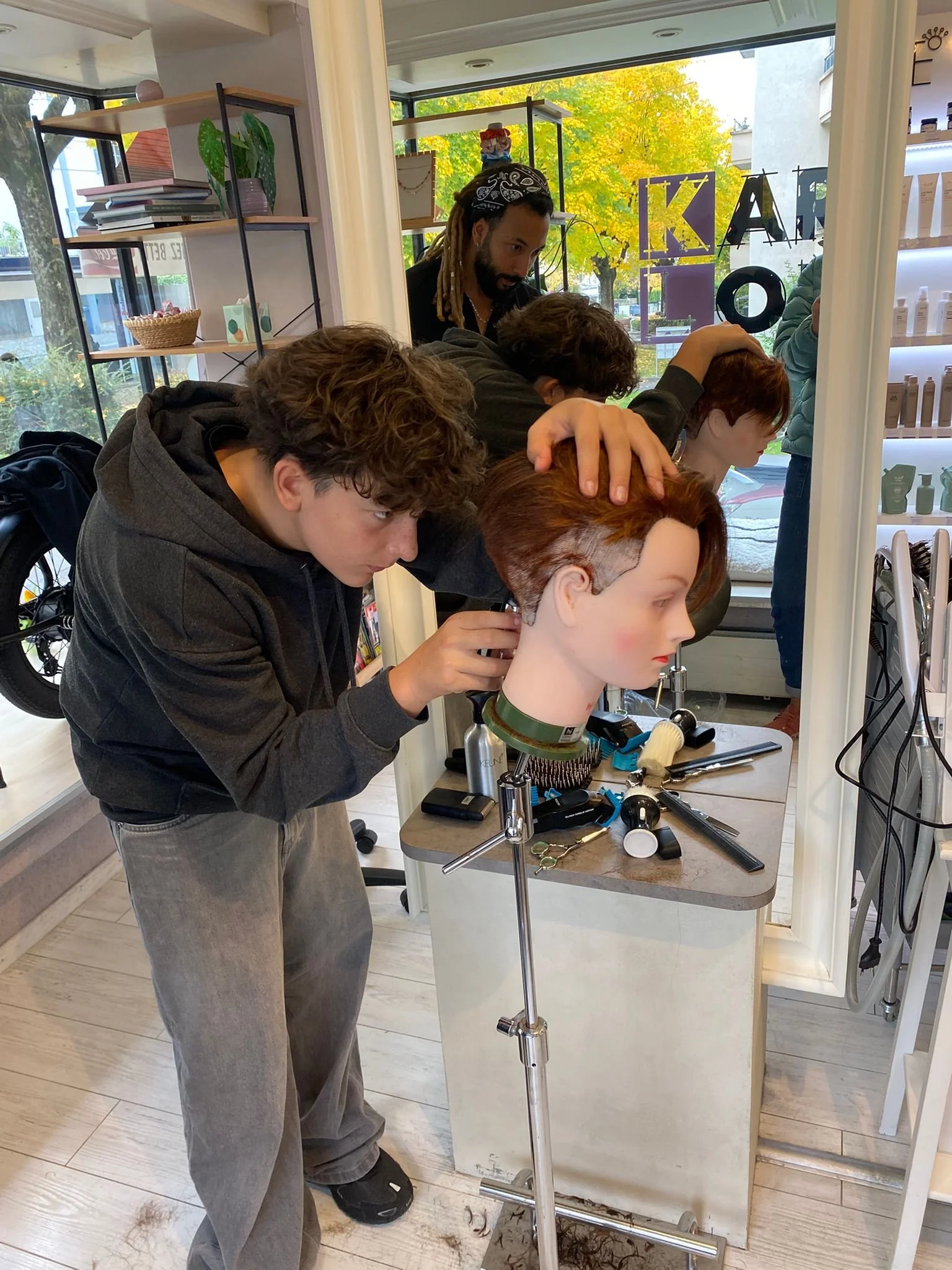 4153 Coiffure_002.jpg