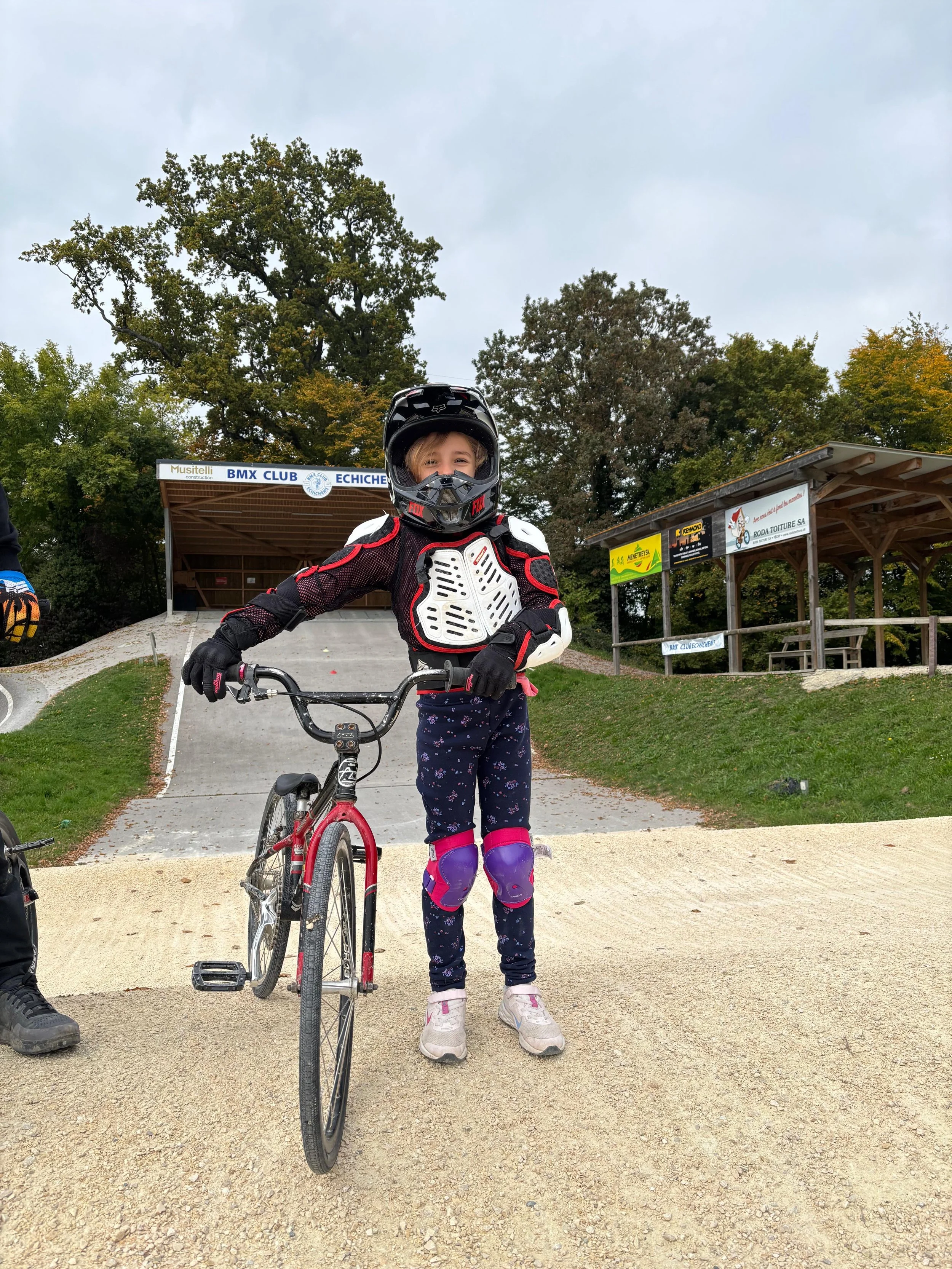 1361 Bicross_004.jpg