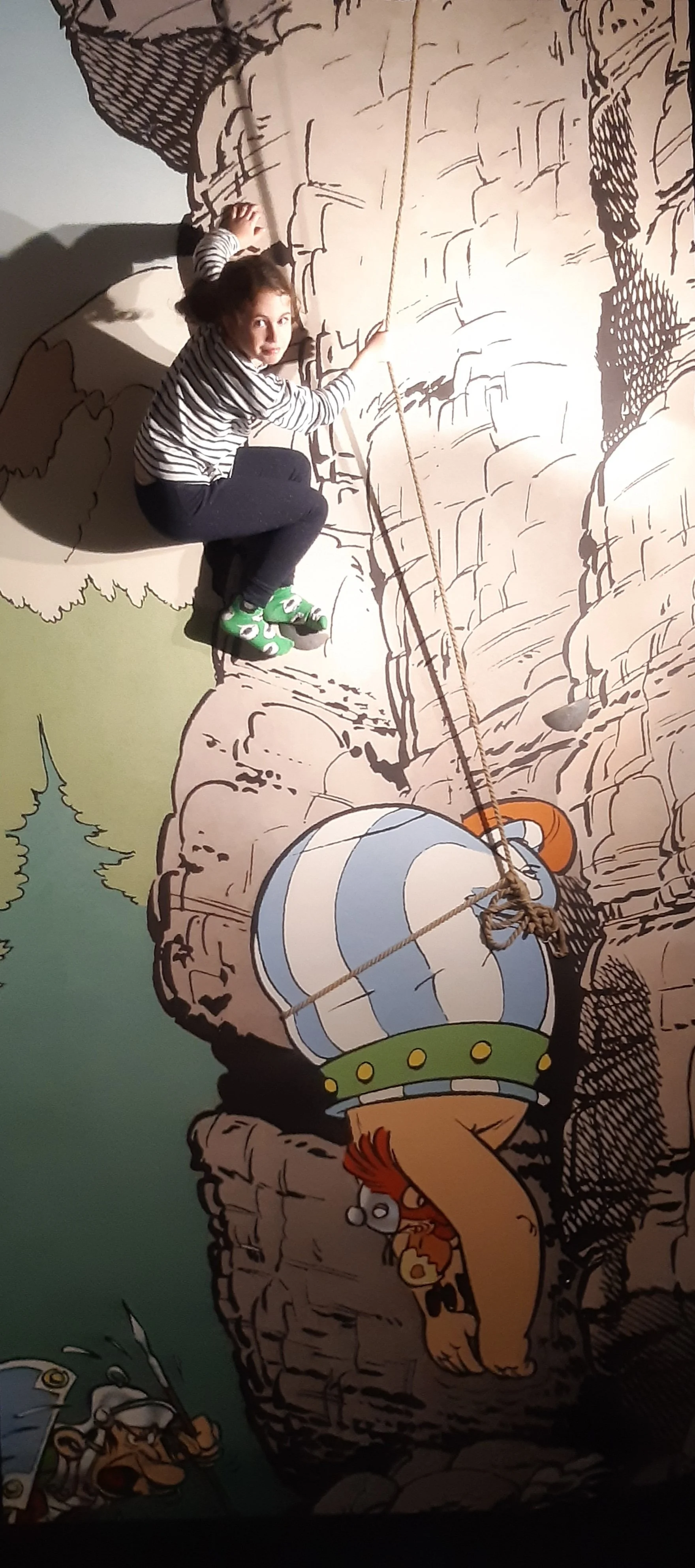 0670 Asterix et la Grotte aux Fees_003.jpg
