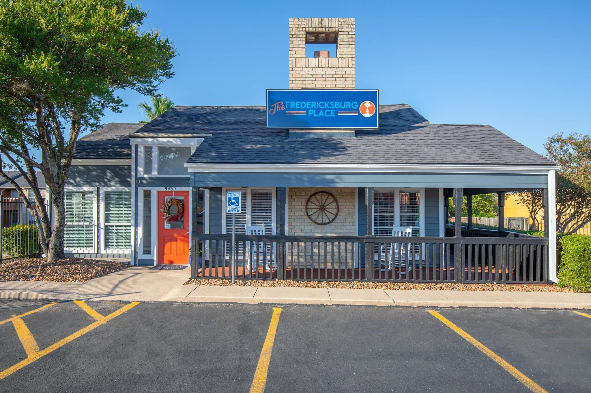 fredericksburg-place-san-antonio-tx-building-photo.jpg