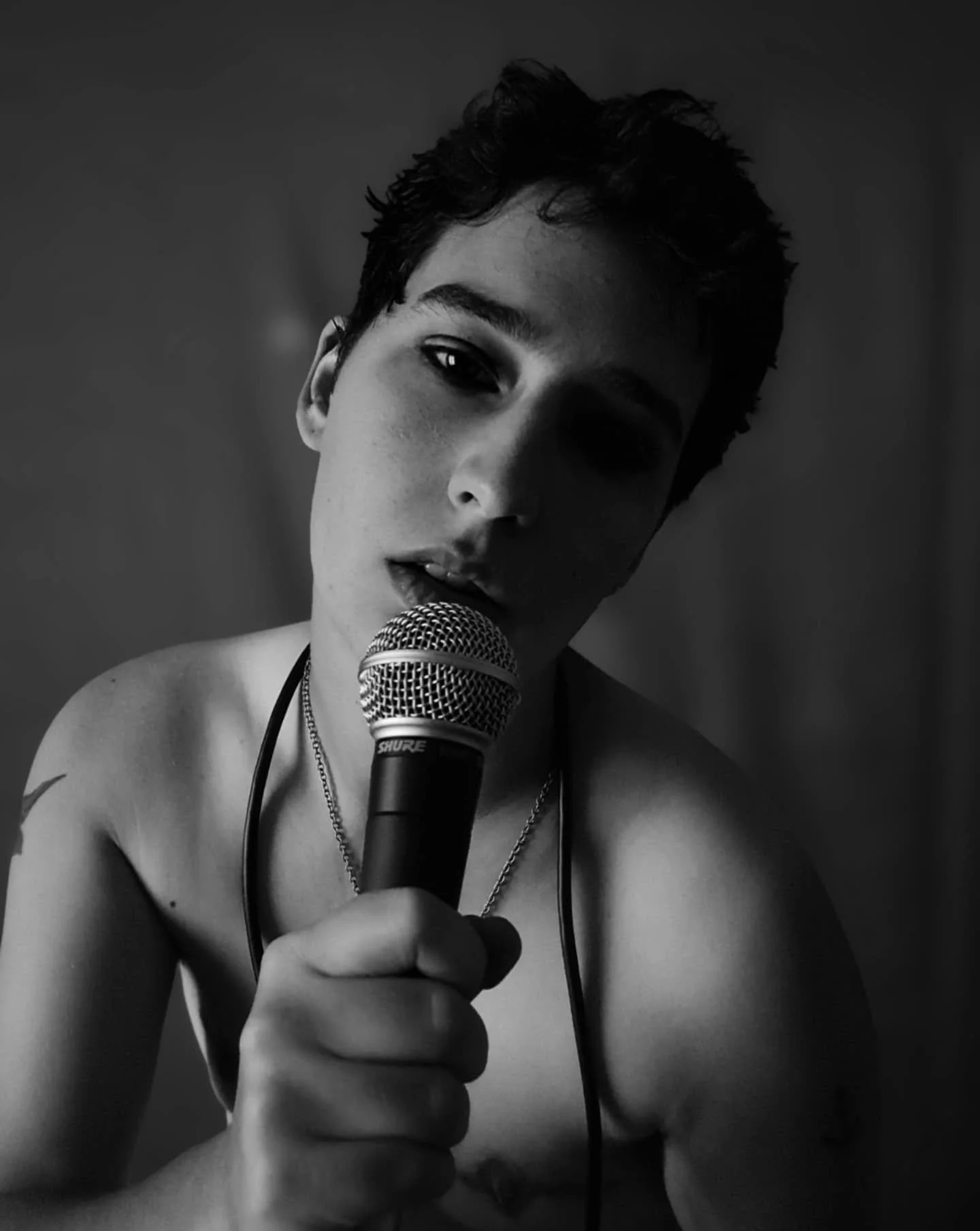 Black and white 🖤

#model #photoshoot #actor #blackandwhite #photo #modelphotoshoot #rock #rocker #rockstyle #trans #transmasc