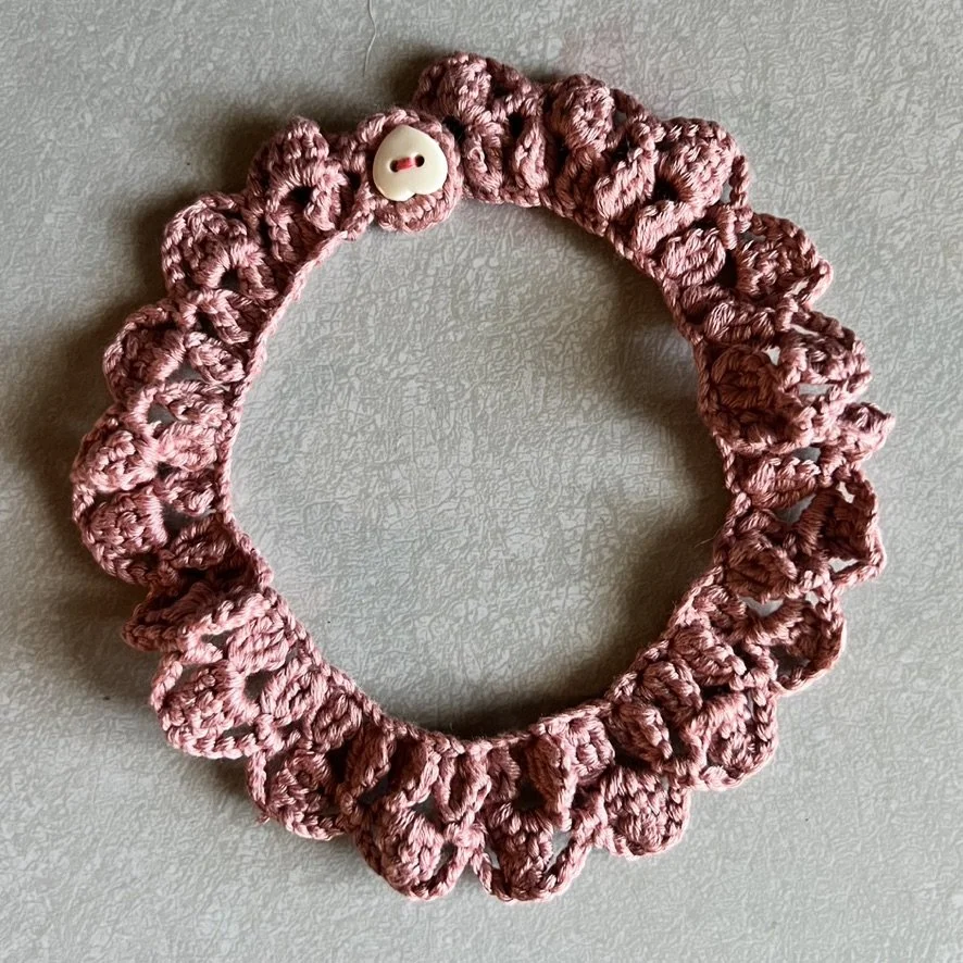 Dusty rose crochet collar necklace with vintage button closure