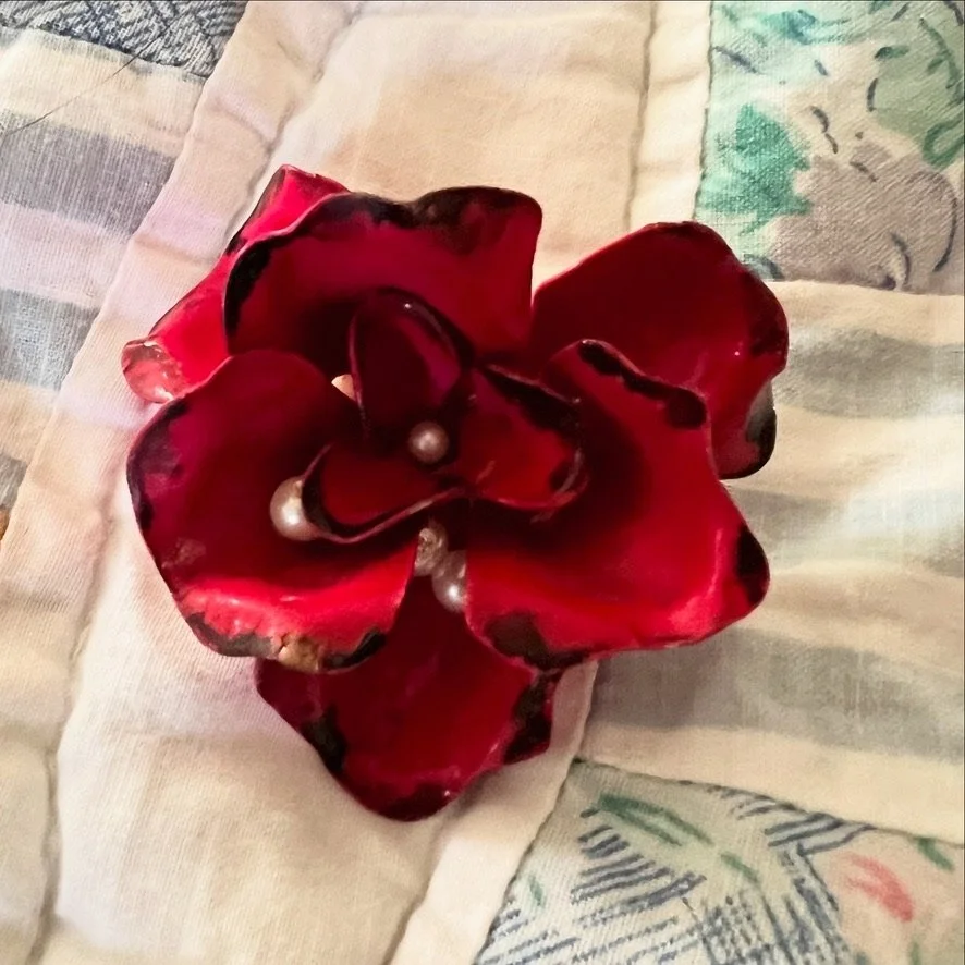 Sculptural rose brooch